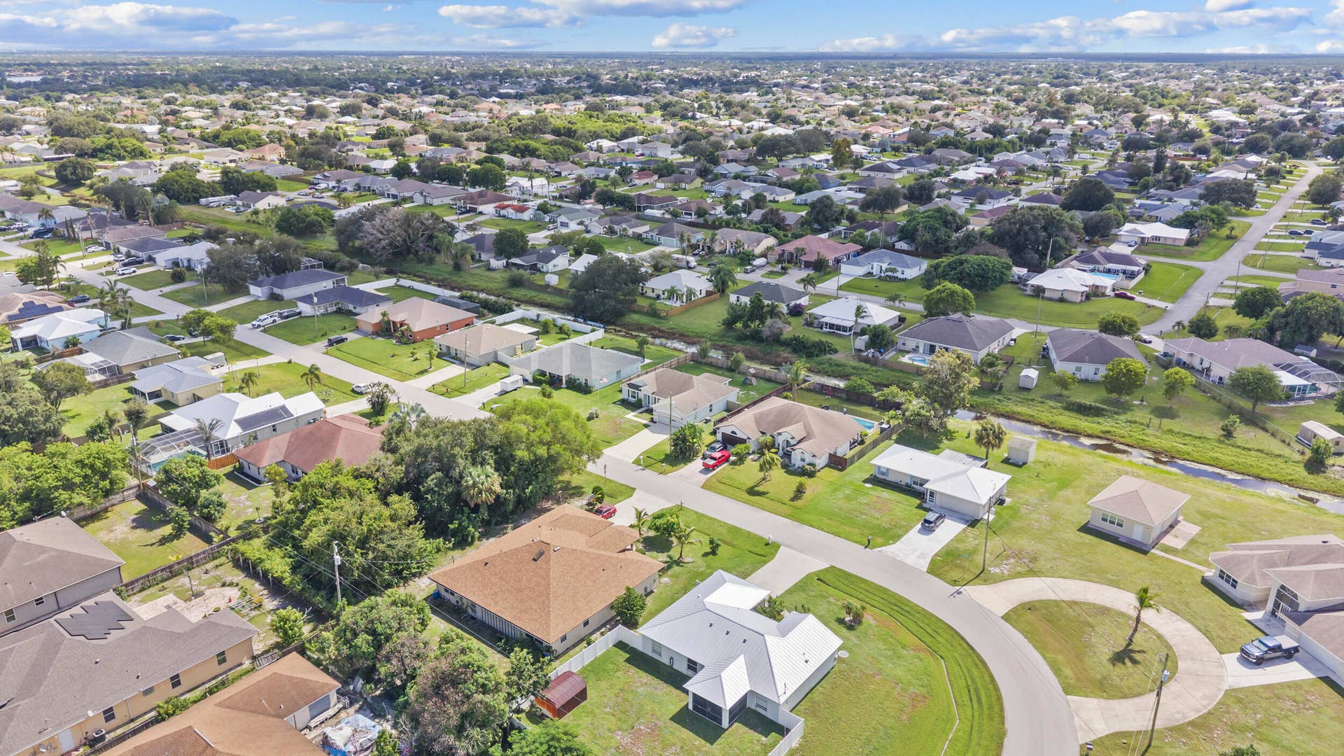 770 SW SARAGOSSA Avenue, Port St Lucie, FL 34953 32_02