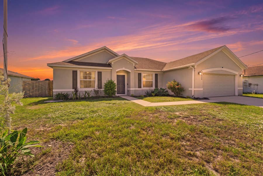 Property photo for 770 SW SARAGOSSA Avenue, Port St Lucie, FL