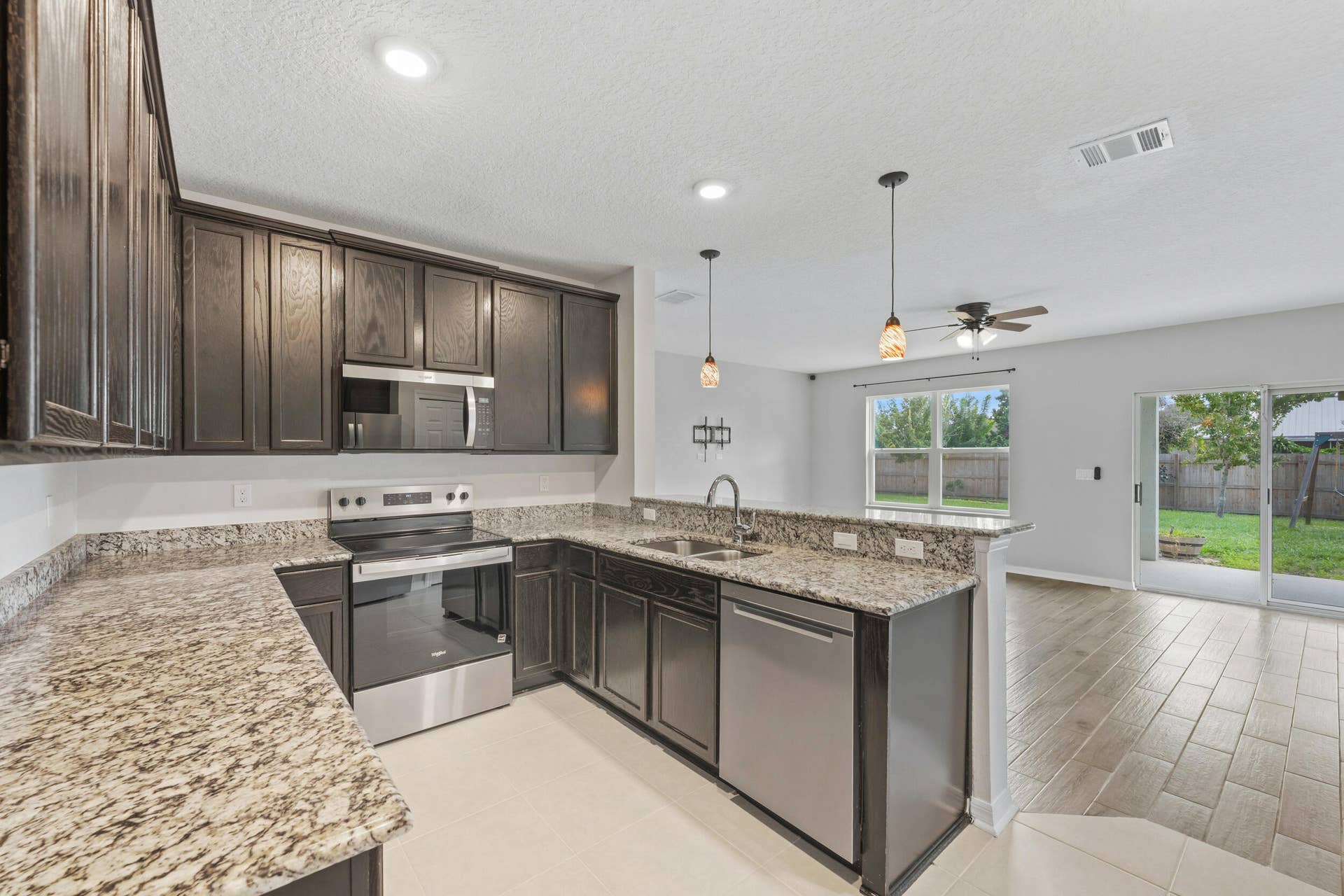 770 SW SARAGOSSA Avenue, Port St Lucie, FL 34953 15_16