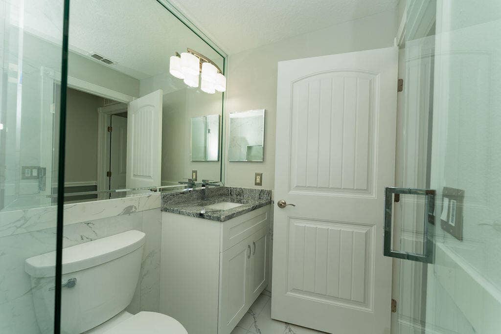 5138 NW WISK FERN Circle, Port St Lucie, FL 34986 Granite counter tops in both bathrooms and kitchen