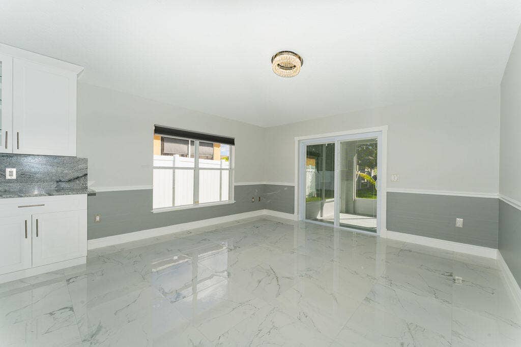 5138 NW WISK FERN Circle, Port St Lucie, FL 34986 Tile floors throughout