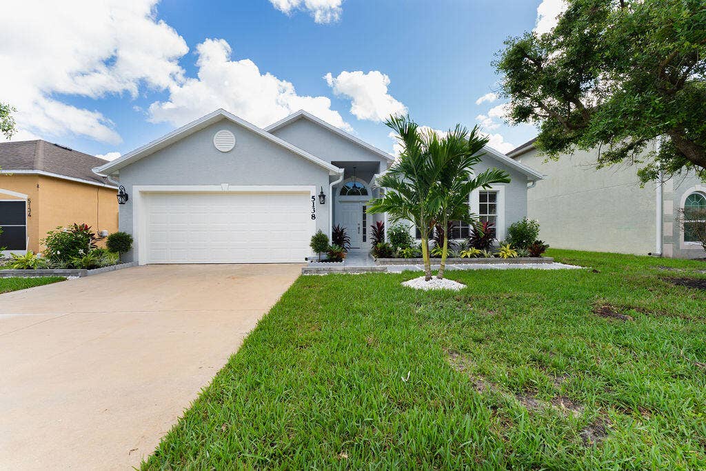 5138 NW WISK FERN Circle, Port St Lucie, FL 34986 SIL05751