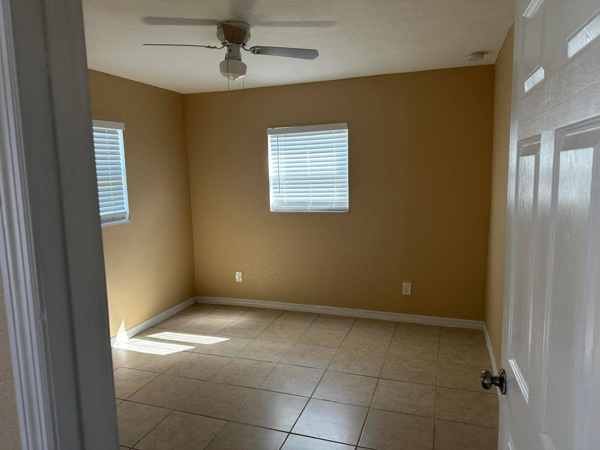 1400 AVENUE I, #A, Fort Pierce, FL 34950 IMG_9034