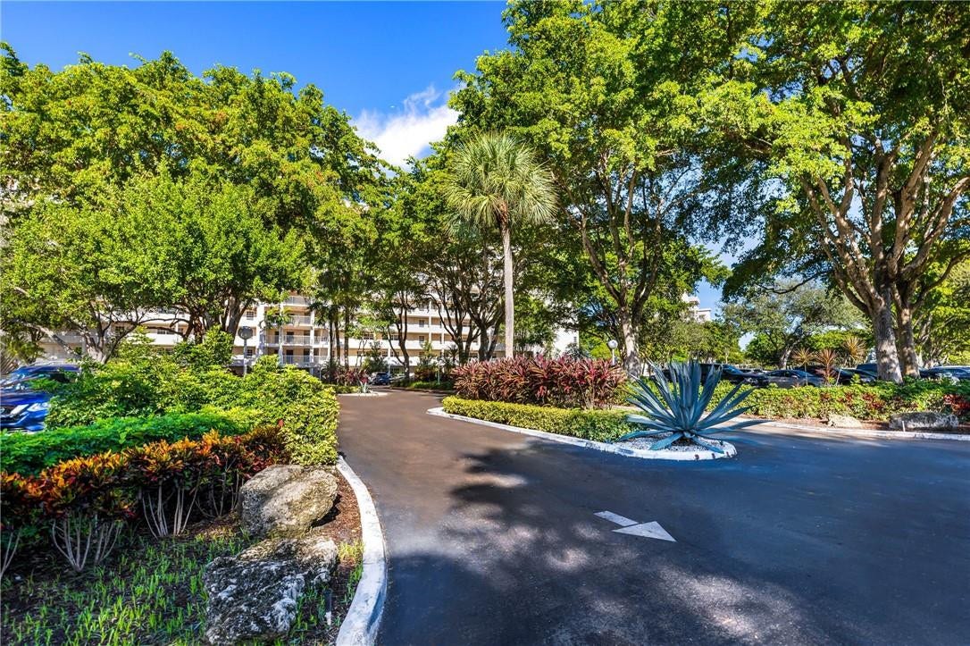 605 OAKS Drive, #104, Pompano Beach, Pompano Beach, FL 33069 Photo 1