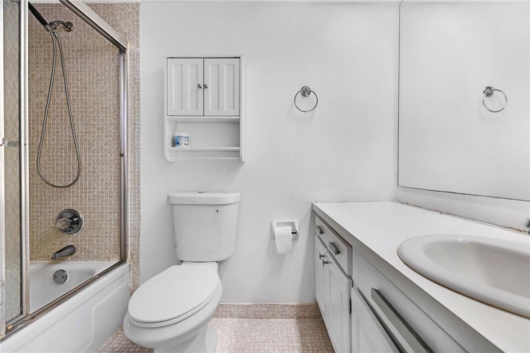 605 OAKS Drive, #104, Pompano Beach, Pompano Beach, FL 33069 Photo 20
