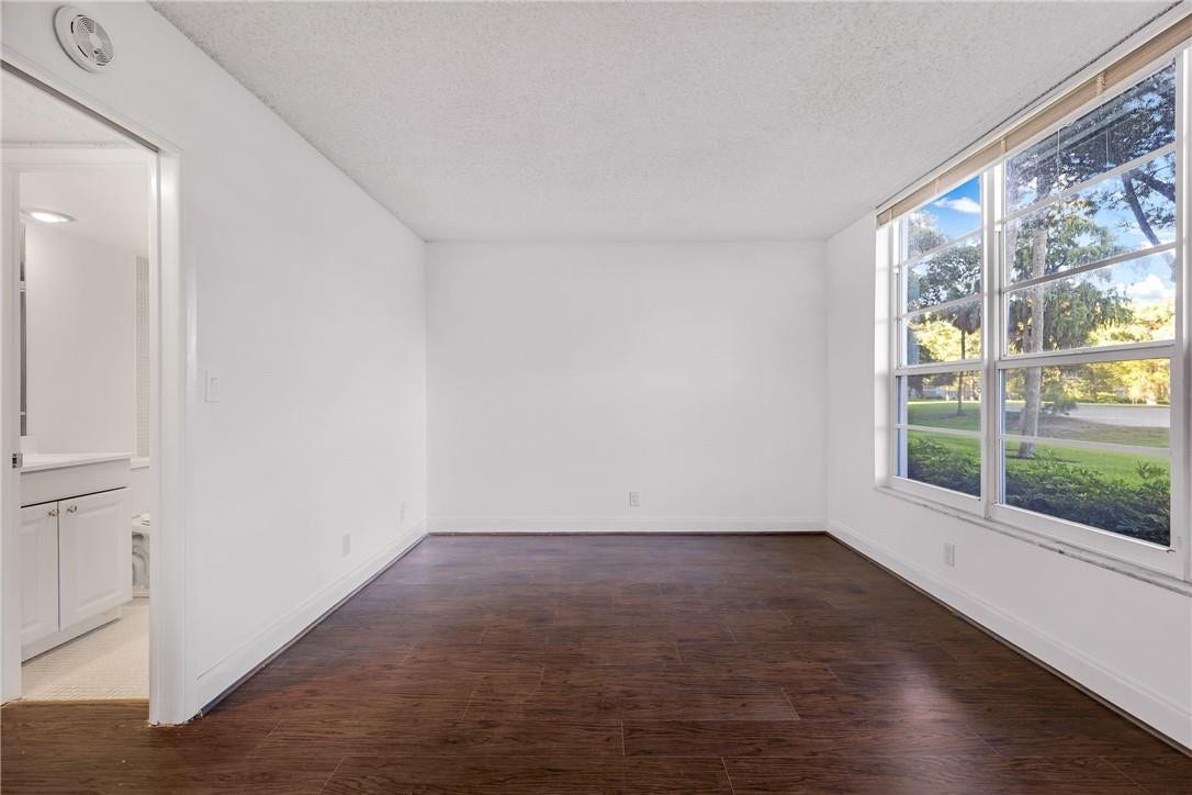 605 OAKS Drive, #104, Pompano Beach, Pompano Beach, FL 33069 Photo 12