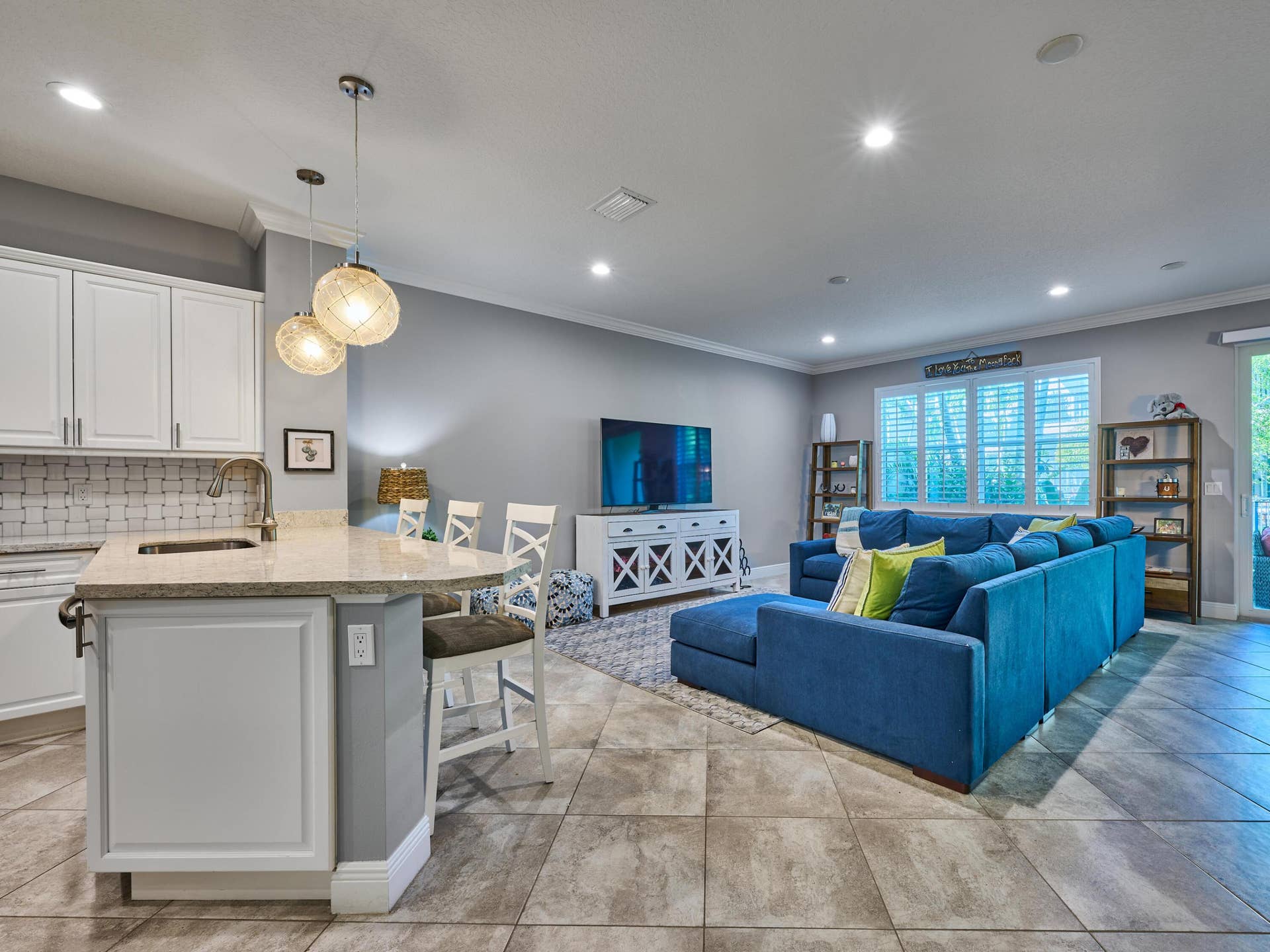 141 Sword Fern Place, Wellington, FL 33414 Kitchen/Living Room