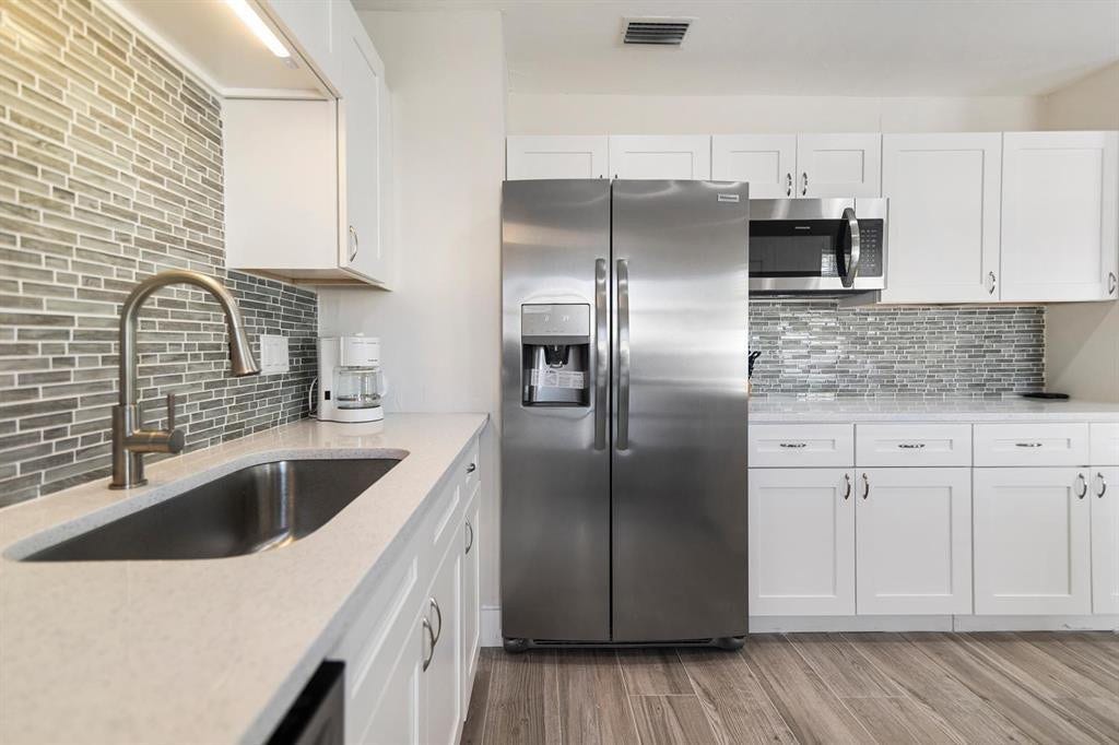 2501 NE 12TH Street, Pompano Beach, FL 33062 Photo 2
