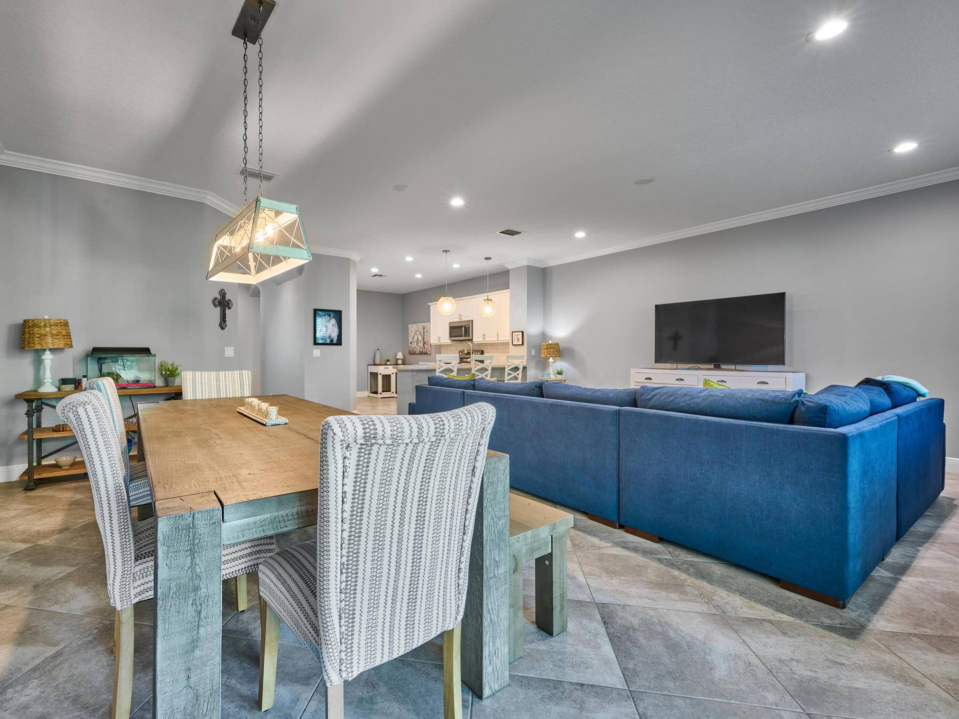 141 SWORD FERN Place, Wellington, FL 33414 Living Room/Dining Room