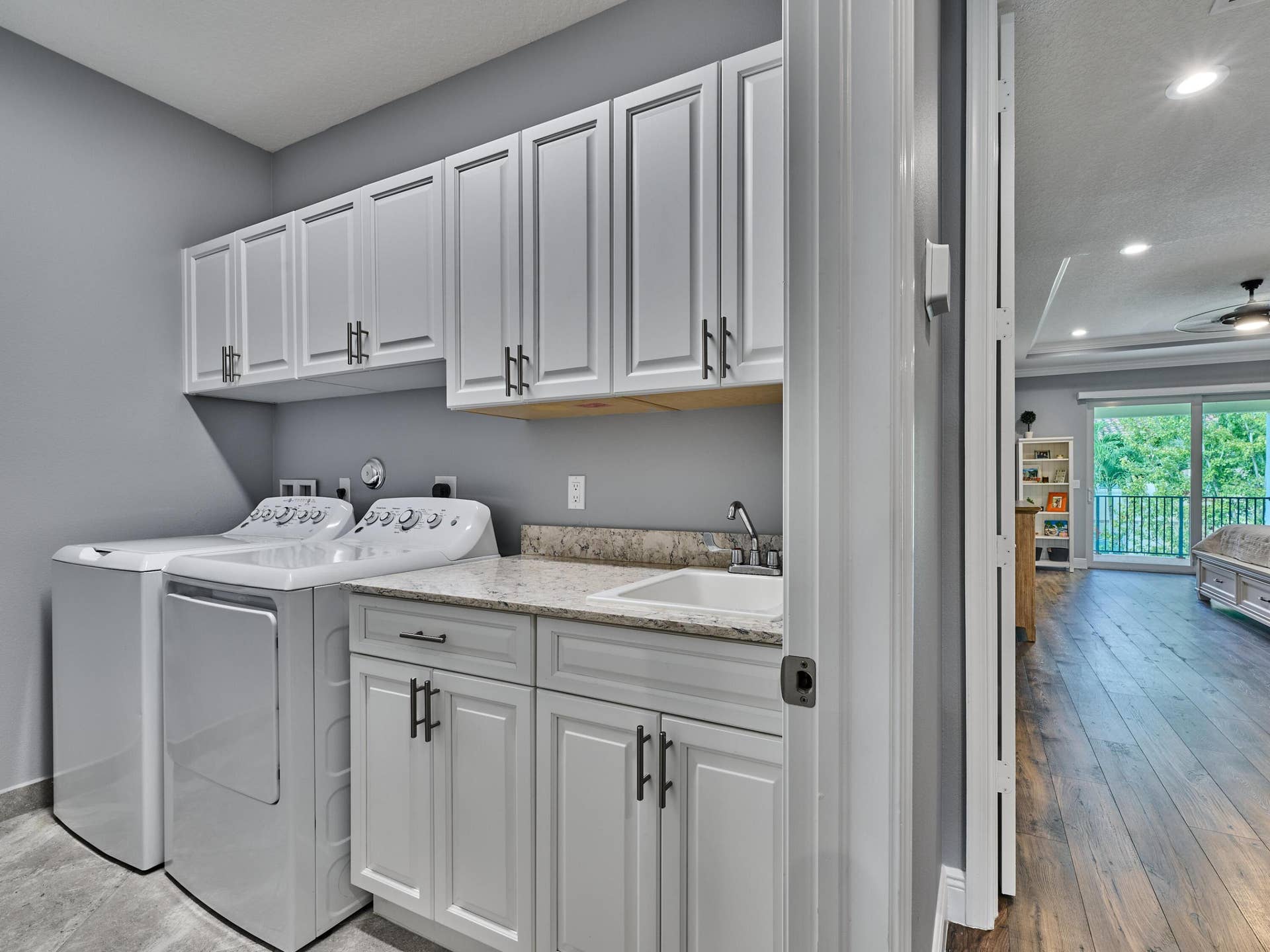 141 SWORD FERN Place, Wellington, FL 33414 Laundry Room
