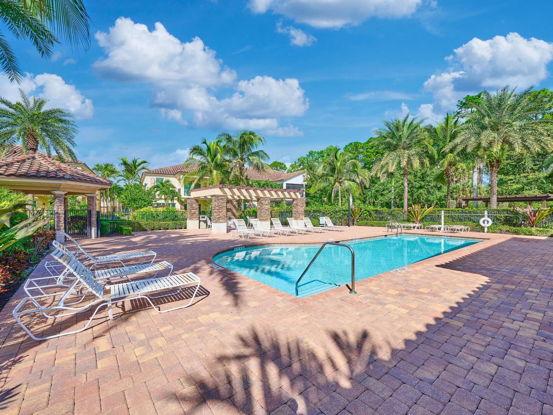 141 SWORD FERN Place, Wellington, FL 33414 Community Pool