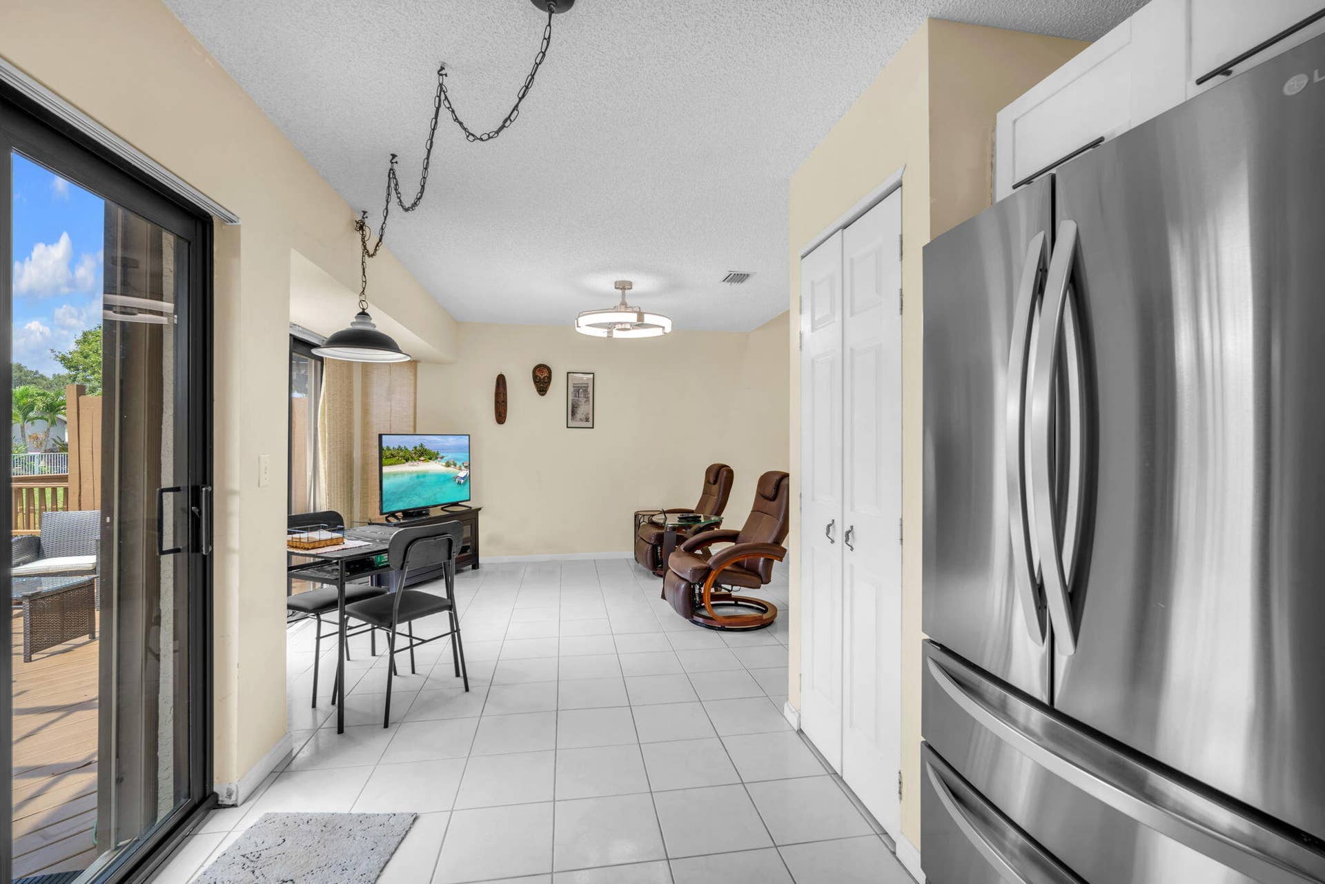 1109 LANDINGS Boulevard, Greenacres, FL 33413 20-web-or-mls-DSC02739