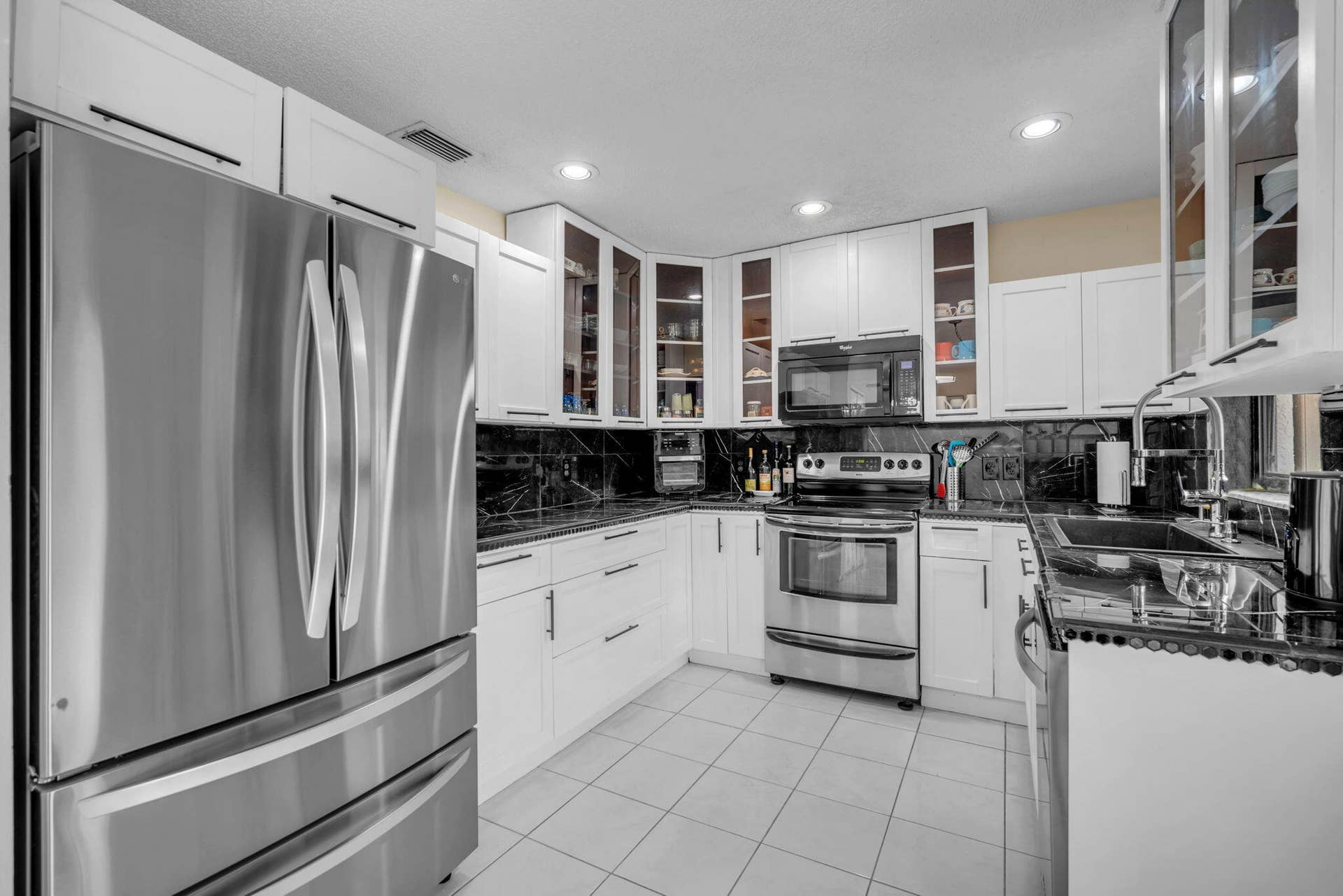 1109 LANDINGS Boulevard, Greenacres, FL 33413 16-web-or-mls-DSC02723