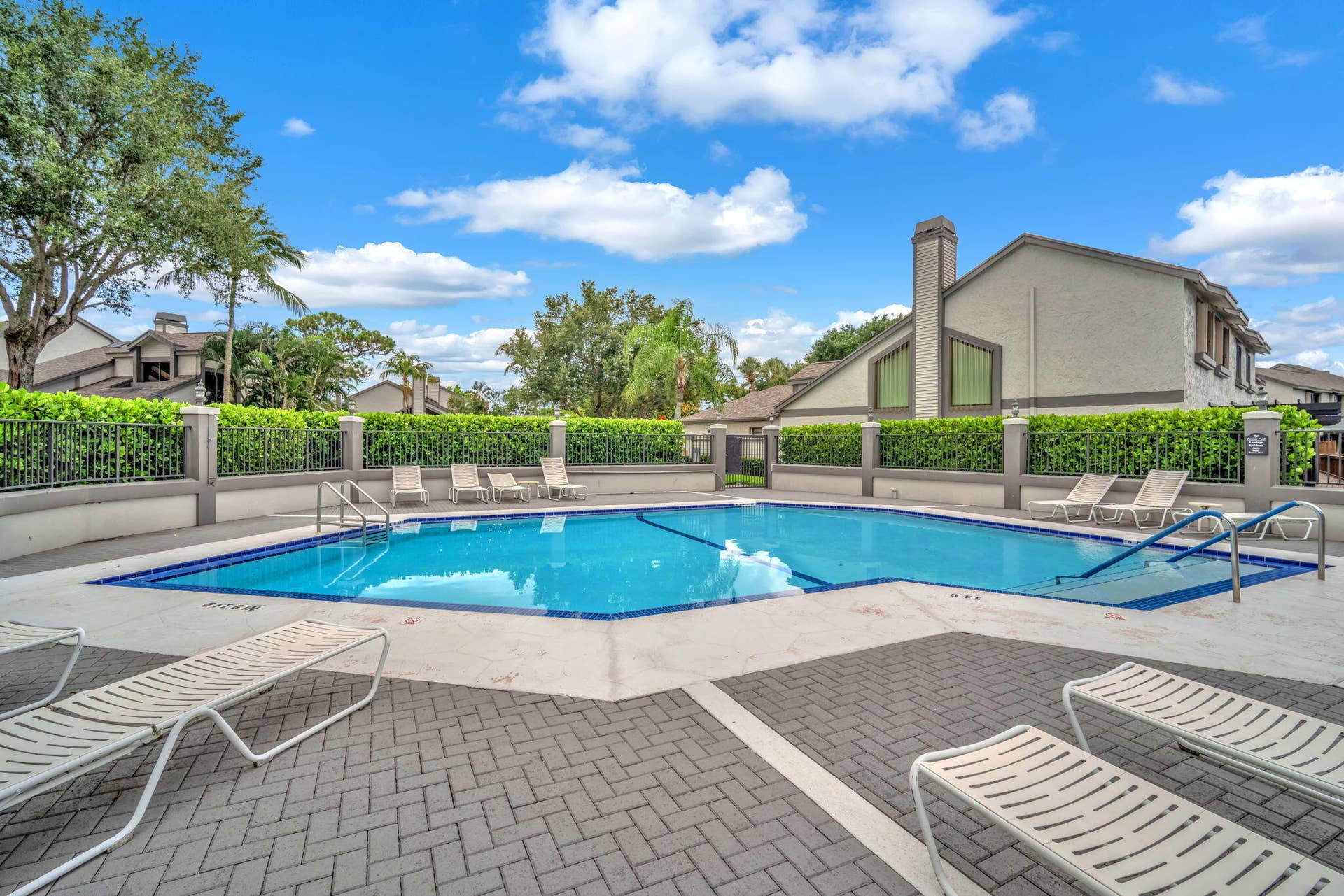 1109 LANDINGS Boulevard, Greenacres, FL 33413 38-web-or-mls-DSC02794