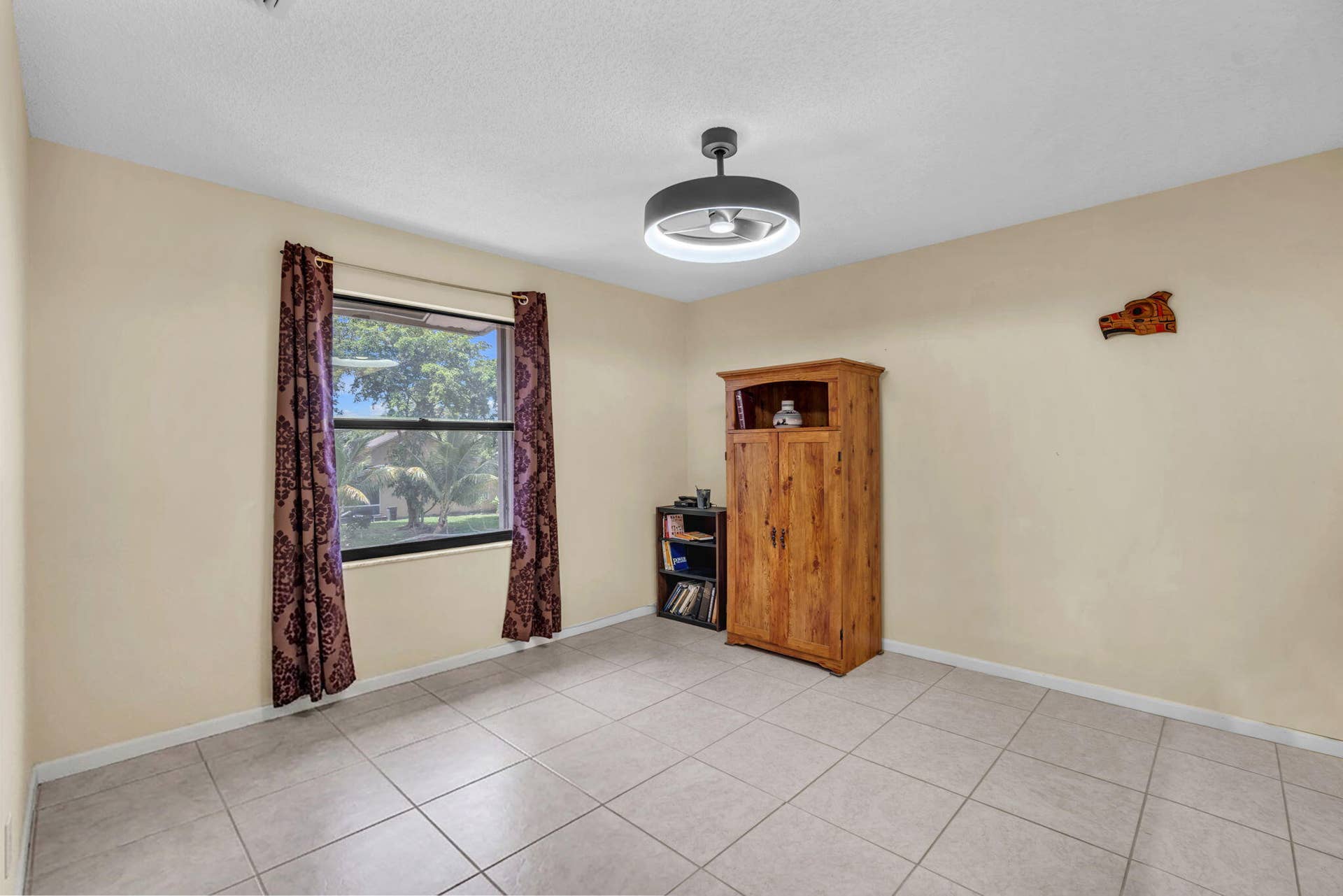 1109 LANDINGS Boulevard, Greenacres, FL 33413 24-web-or-mls-DSC02755