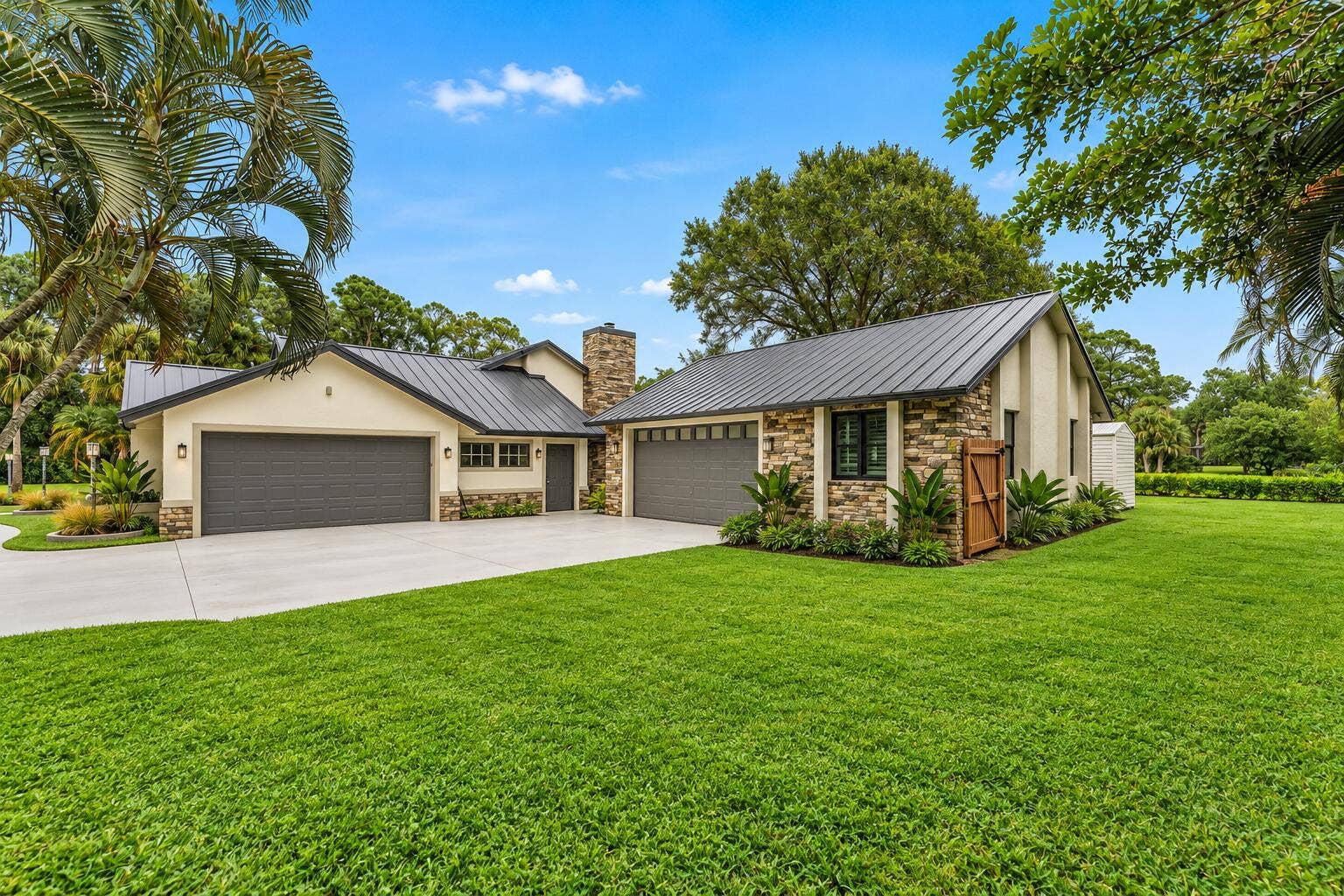 14757 HORSESHOE Trace, Wellington, FL 33414 8 Car Garage