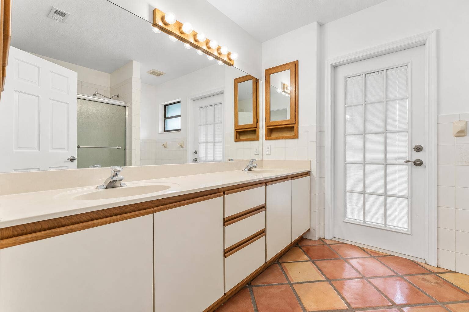 14757 HORSESHOE Trace, Wellington, FL 33414 Cabana Full Bathroom