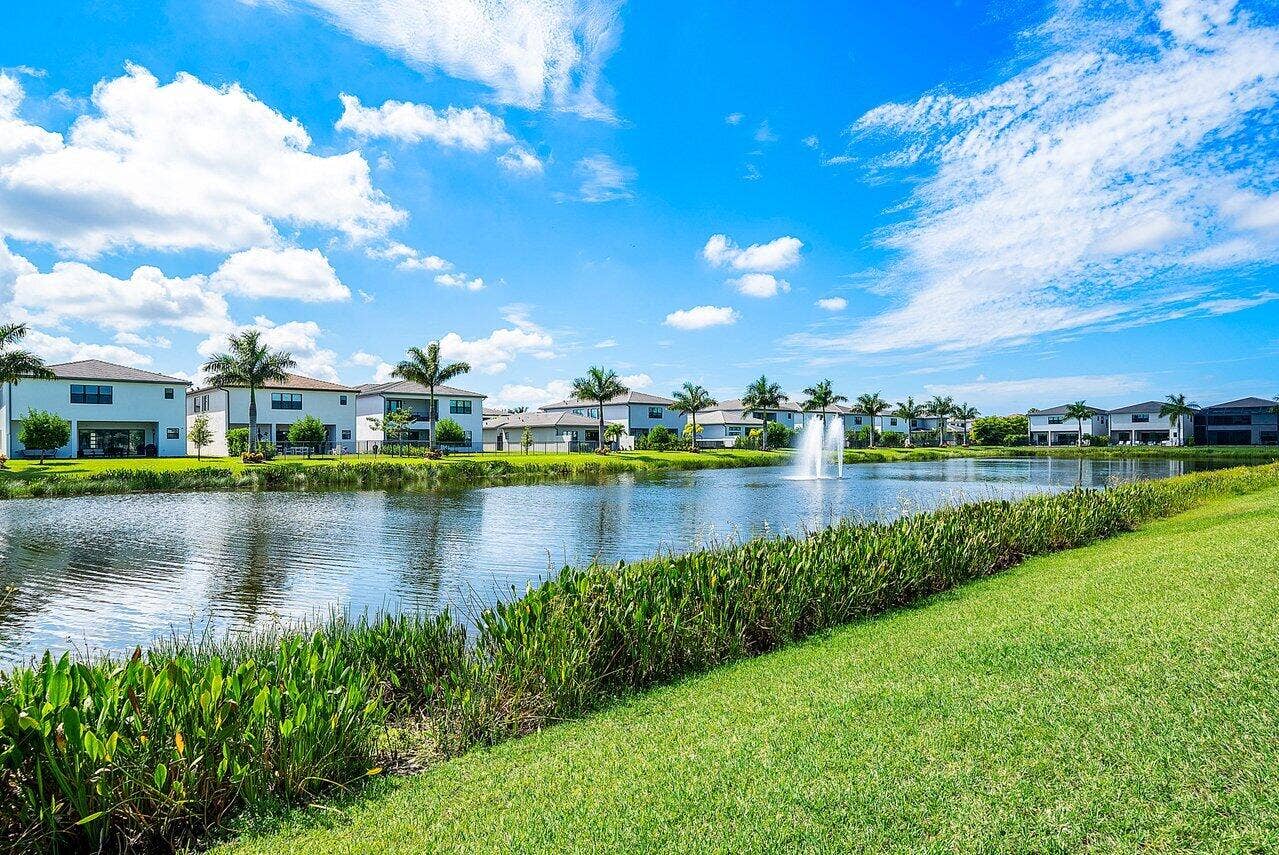 079-8550CrystalDownsAvenue-BocaRaton-FL-