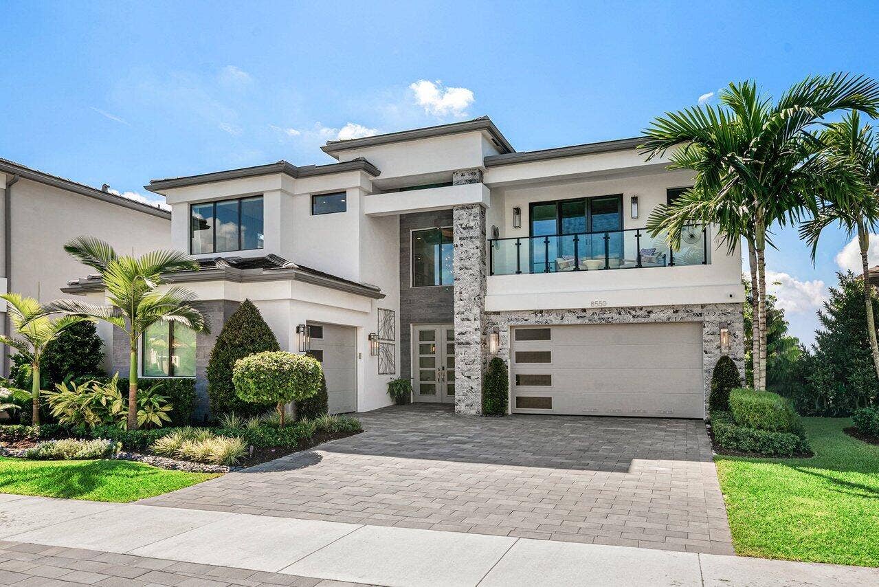 003-8550CrystalDownsAvenue-BocaRaton-FL-