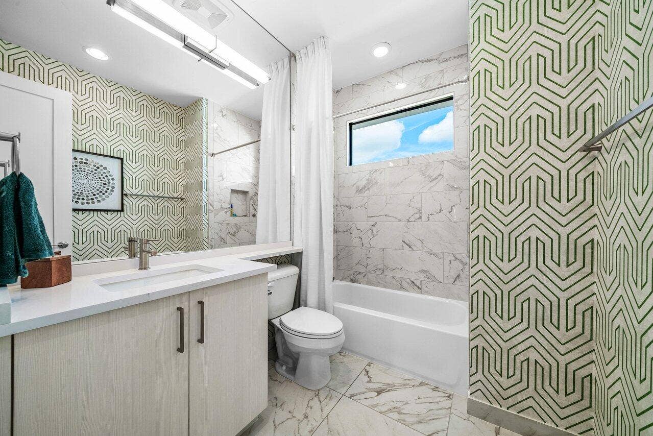 047-8550CrystalDownsAvenue-BocaRaton-FL-