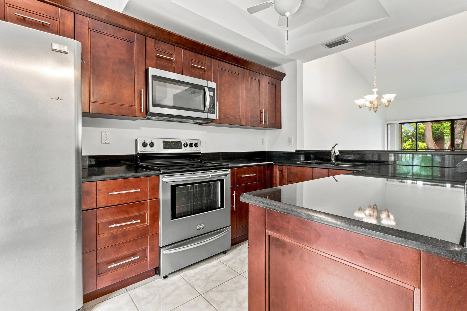 2051 SW 15th Street, #214, Deerfield Beach, FL 33442 IMG_4491