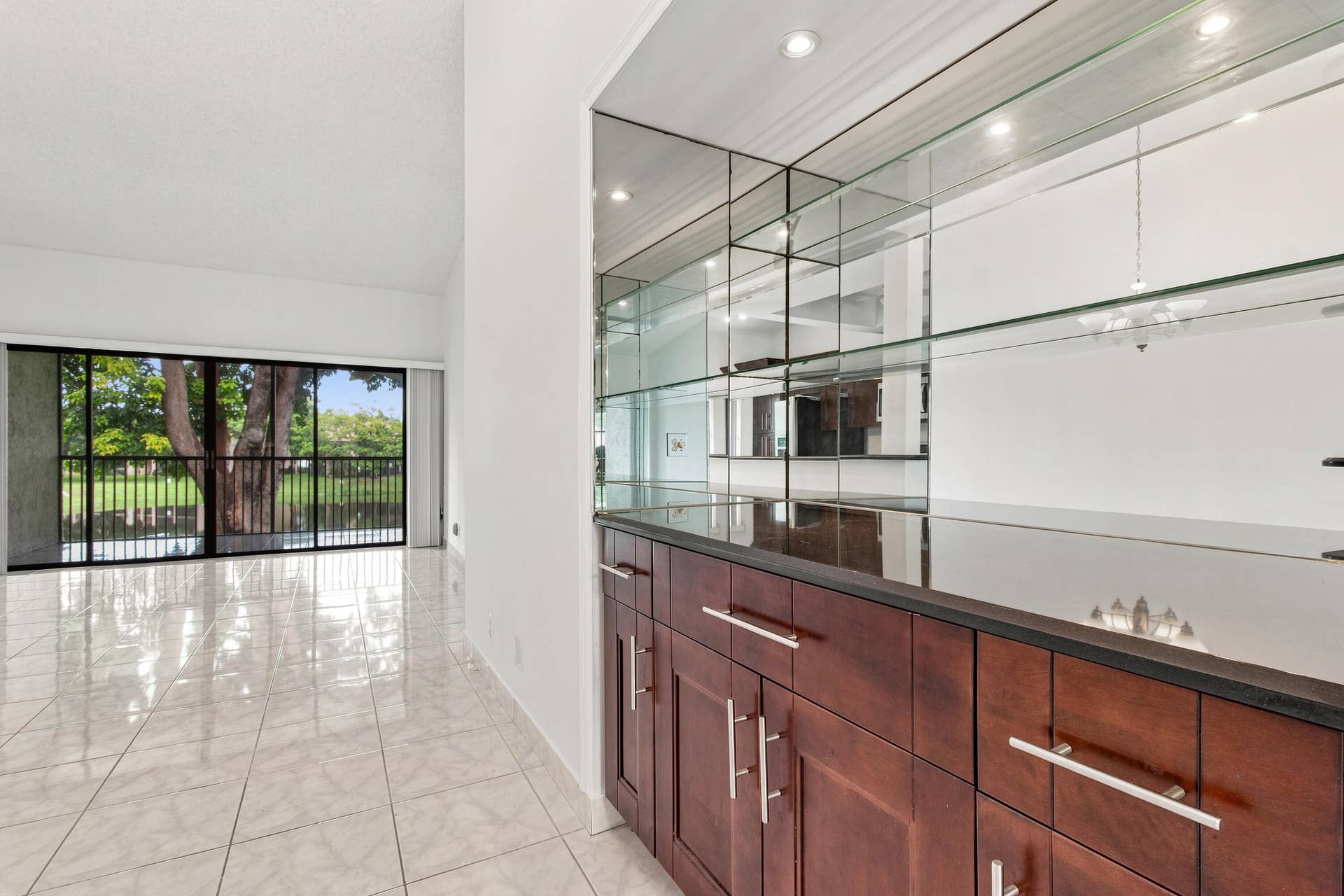 2051 SW 15th Street, #214, Deerfield Beach, FL 33442 IMG_4496