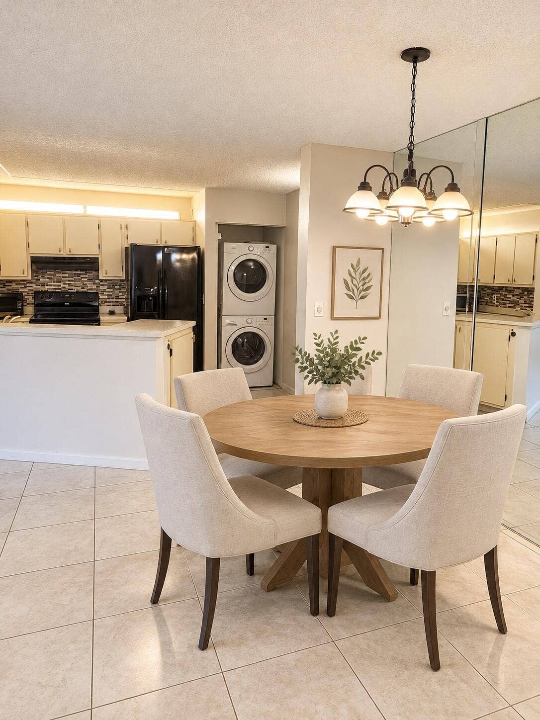staged_transitional_dining_room