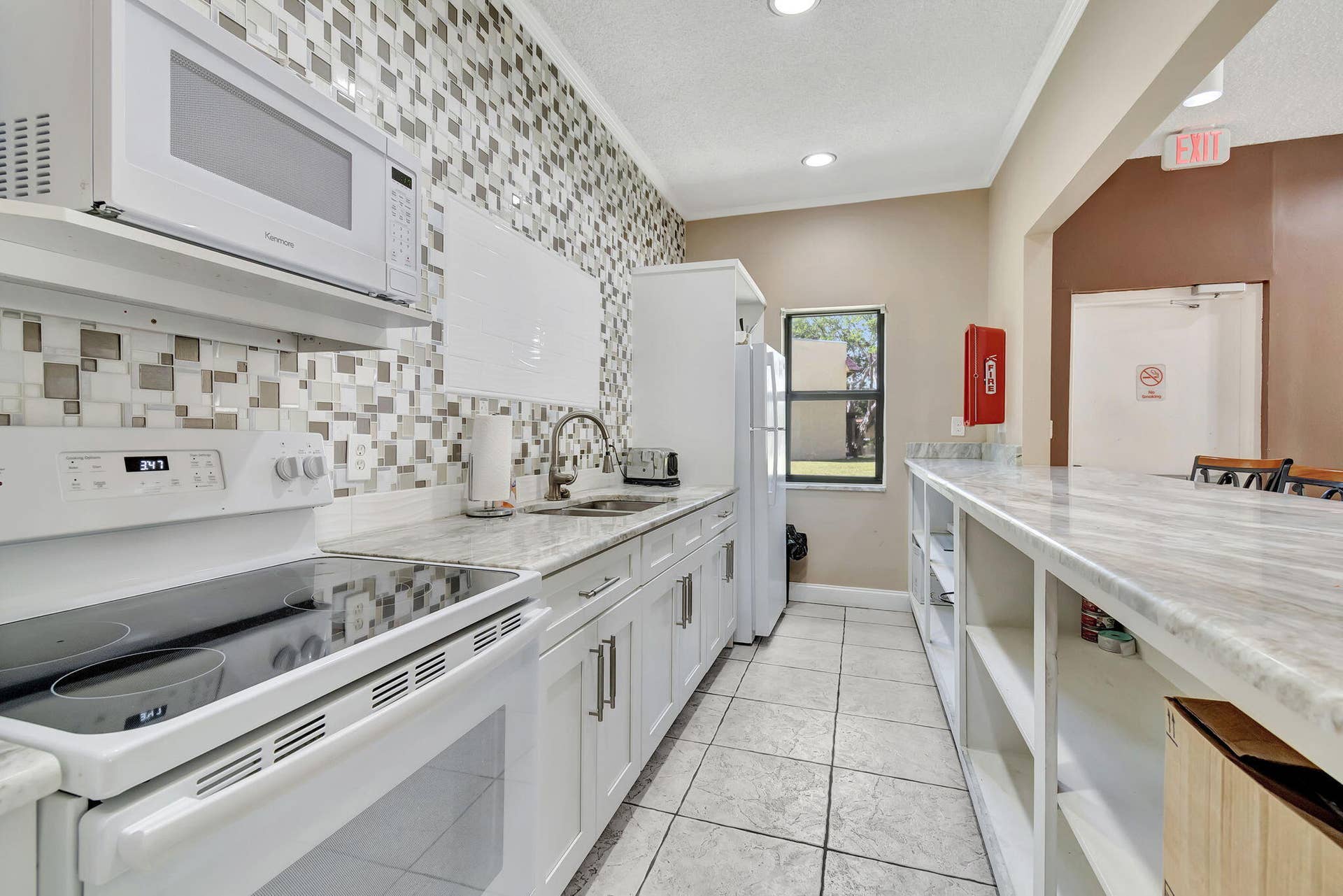 872 SW 9th Street Circle, #101, Boca Raton, FL 33486 60-web-or-mls-51-web-or-mls-DSC_3460