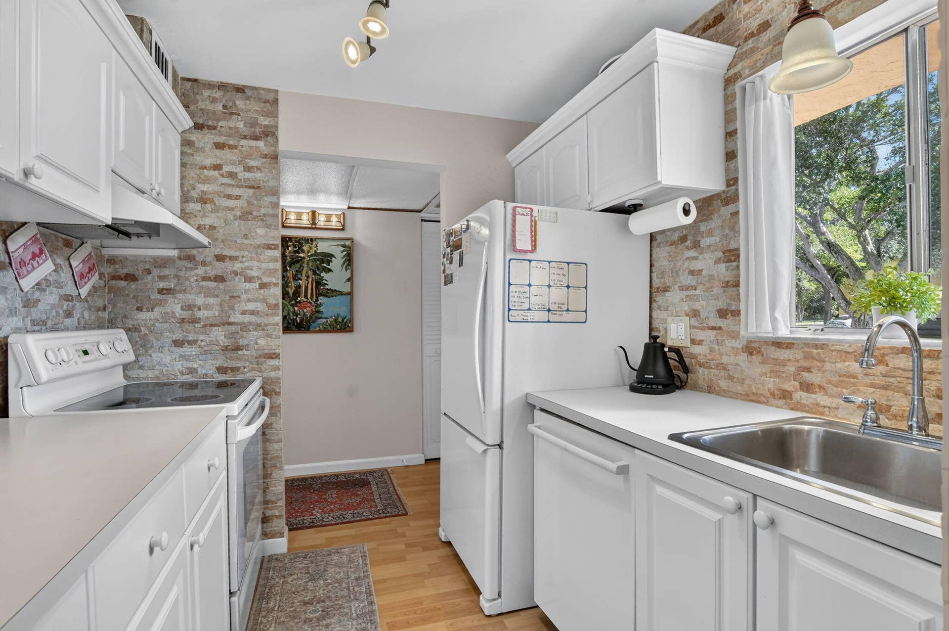 872 SW 9th Street Circle, #101, Boca Raton, FL 33486 15-web-or-mls-DSC_5267