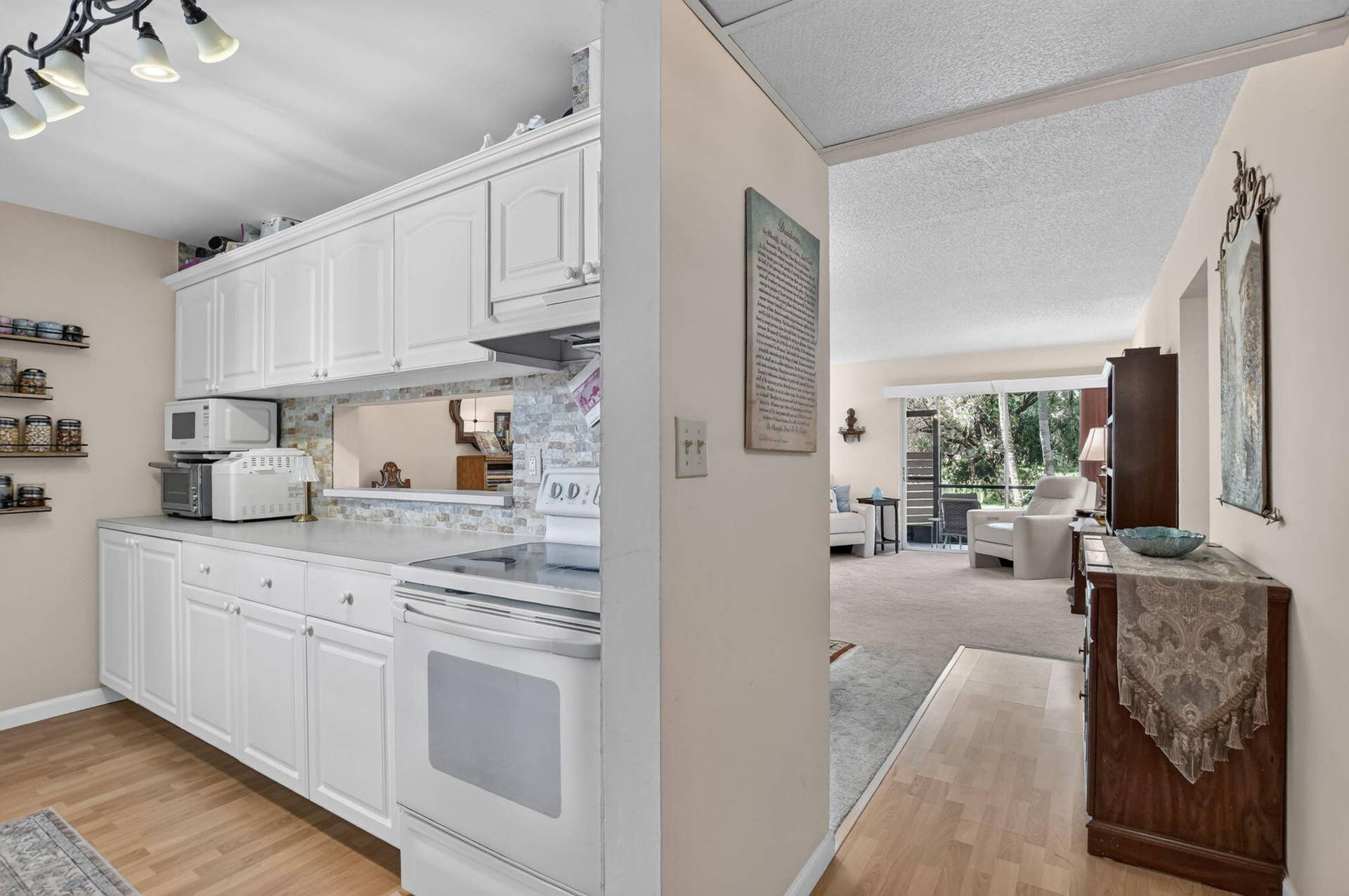 872 SW 9th Street Circle, #101, Boca Raton, FL 33486 5-web-or-mls-DSC_5209