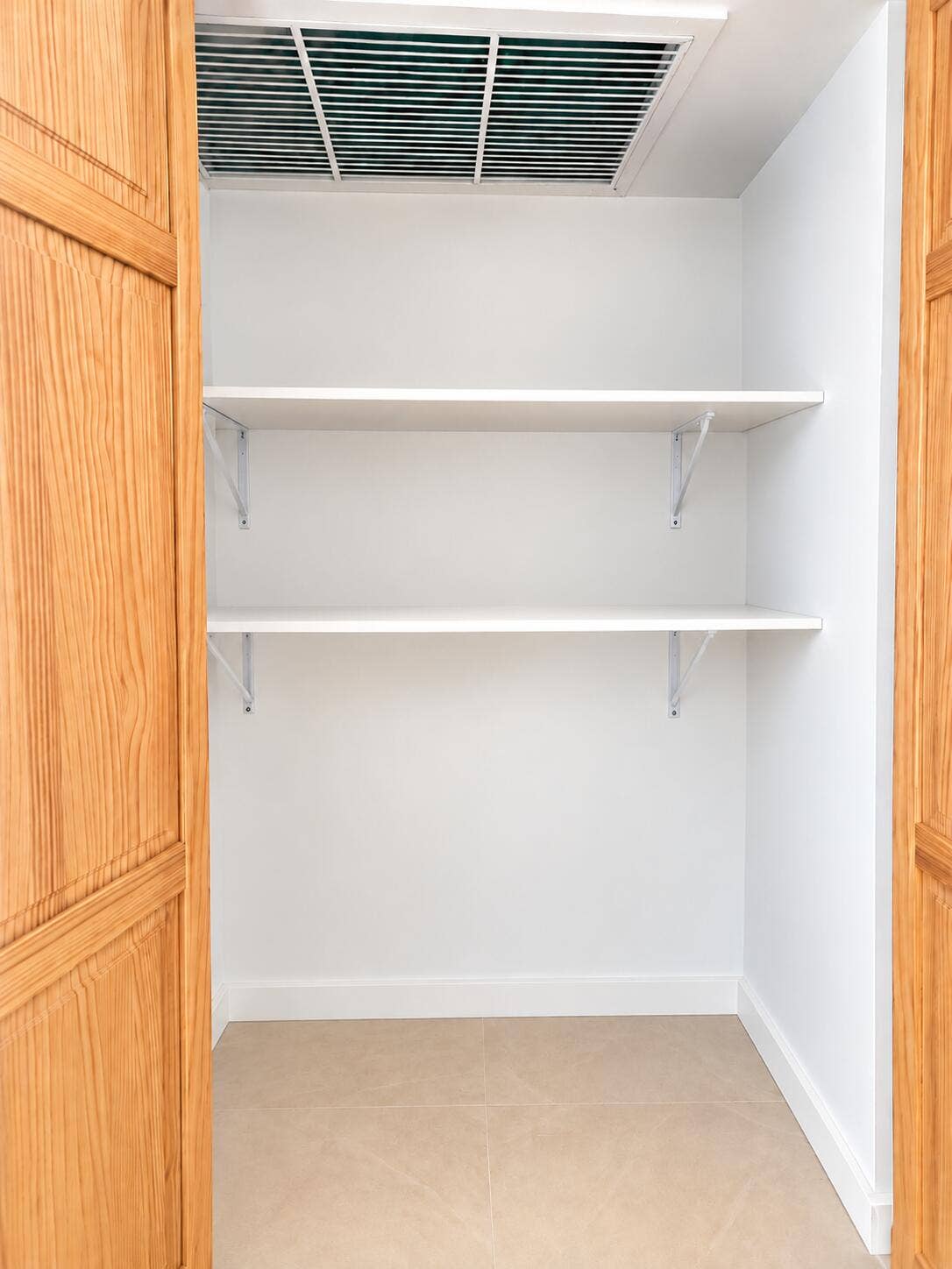 686 BRITTANY O, Delray Beach, FL 33446 Hallway Closet