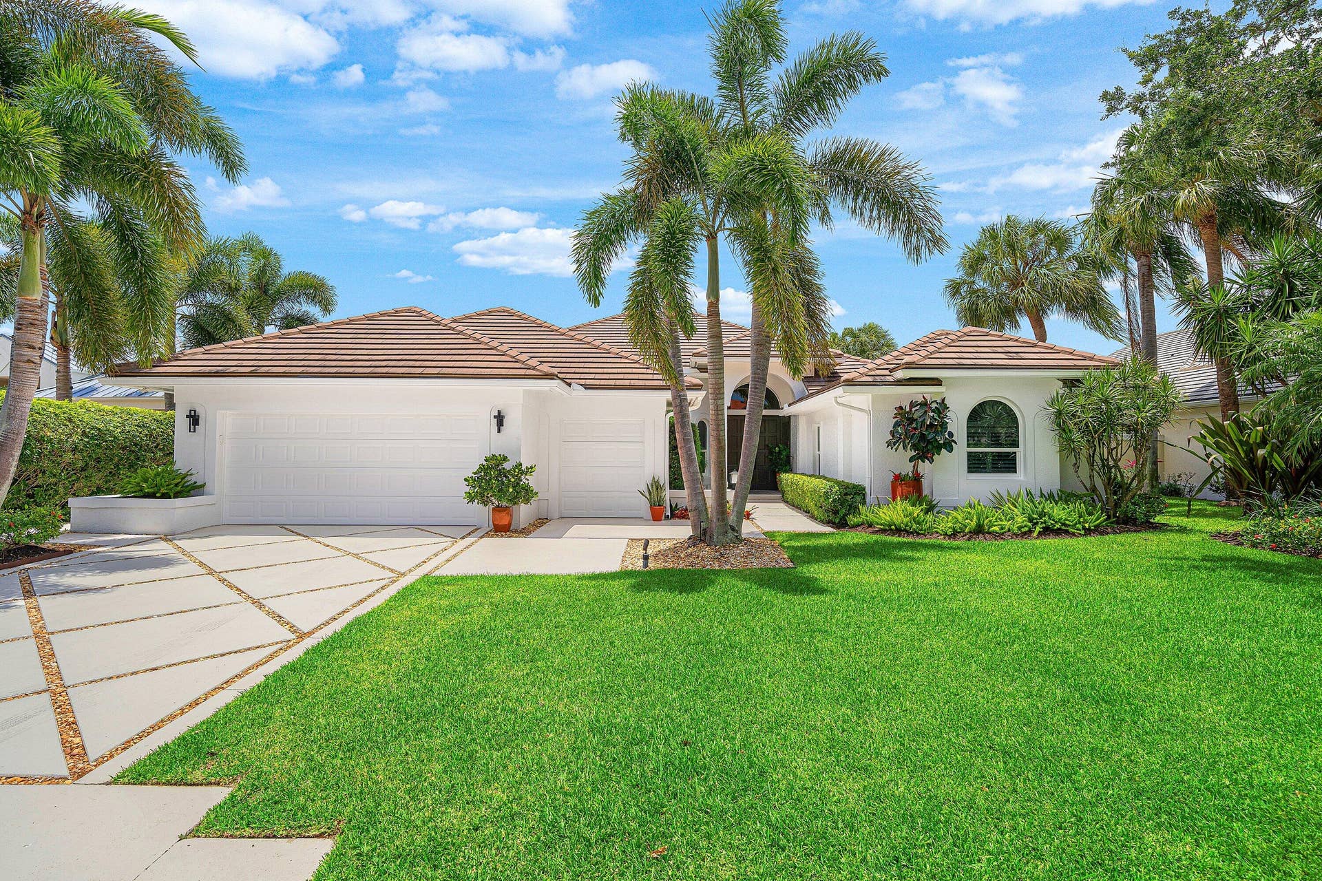 001-151SotaDrive-Jupiter-FL-33458-SMALL