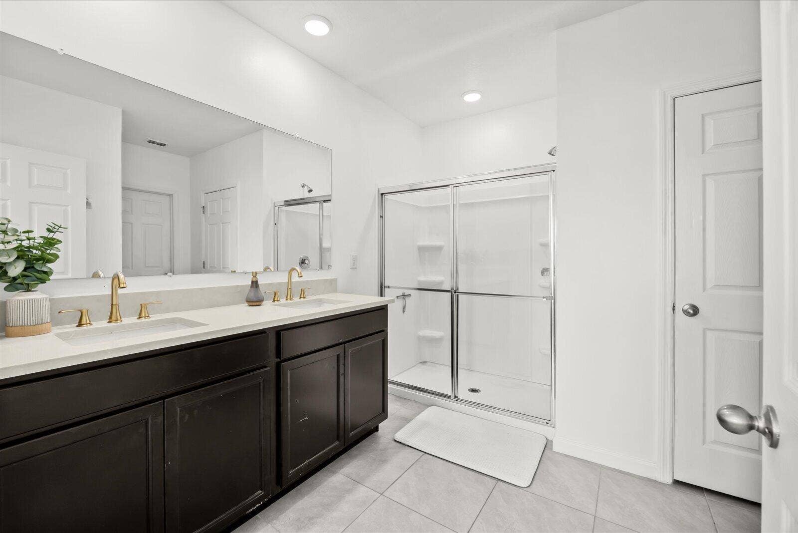 4589 SW Uleta Street, Port St Lucie, FL 34953 Primary Bathroom