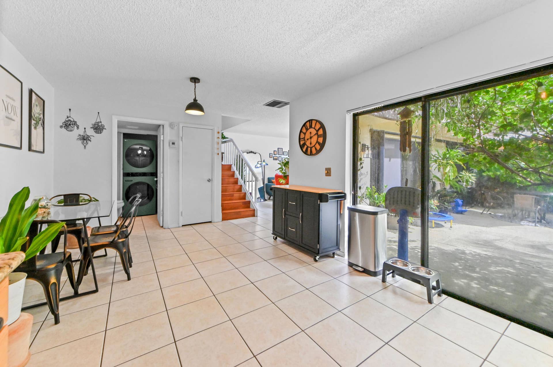 824 Springdale Circle, Palm Springs, FL 33461 14 Dining room 01