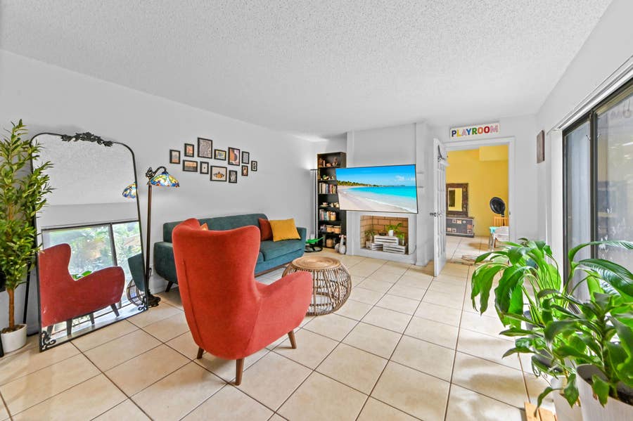 Property photo for 824 Springdale Circle, Palm Springs, FL