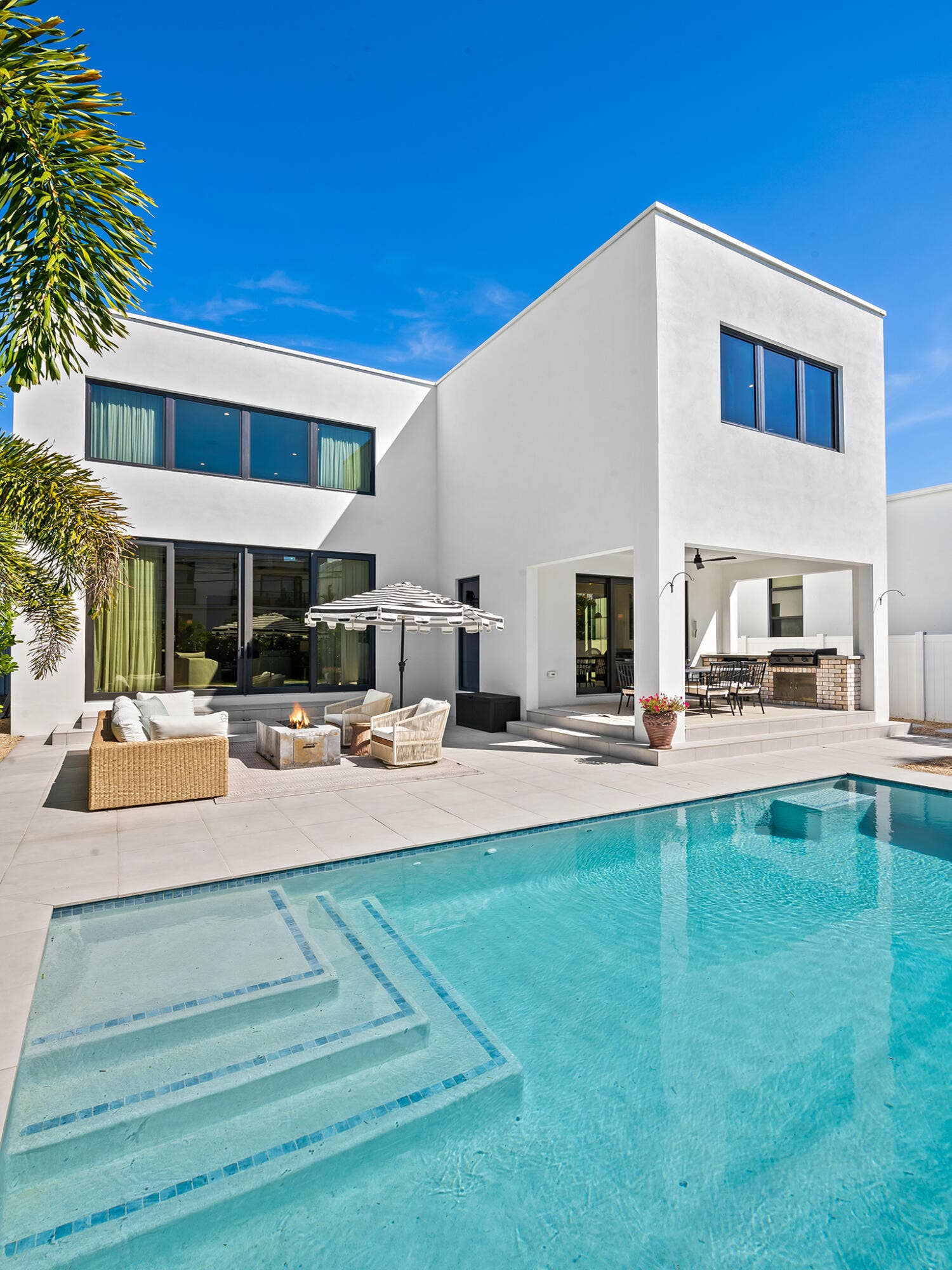 1317 NE 17th Avenue, Fort Lauderdale, FL 33304 DSC_5795