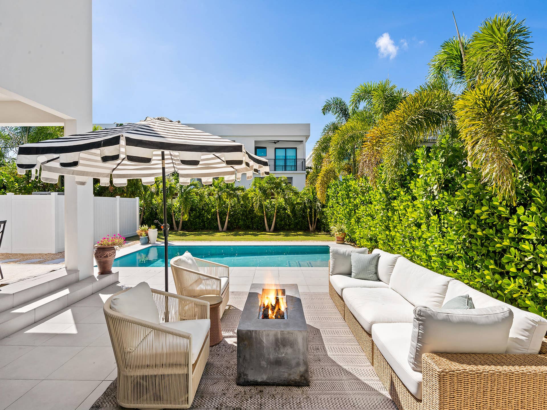 1317 NE 17th Avenue, Fort Lauderdale, FL 33304 DSC_5777