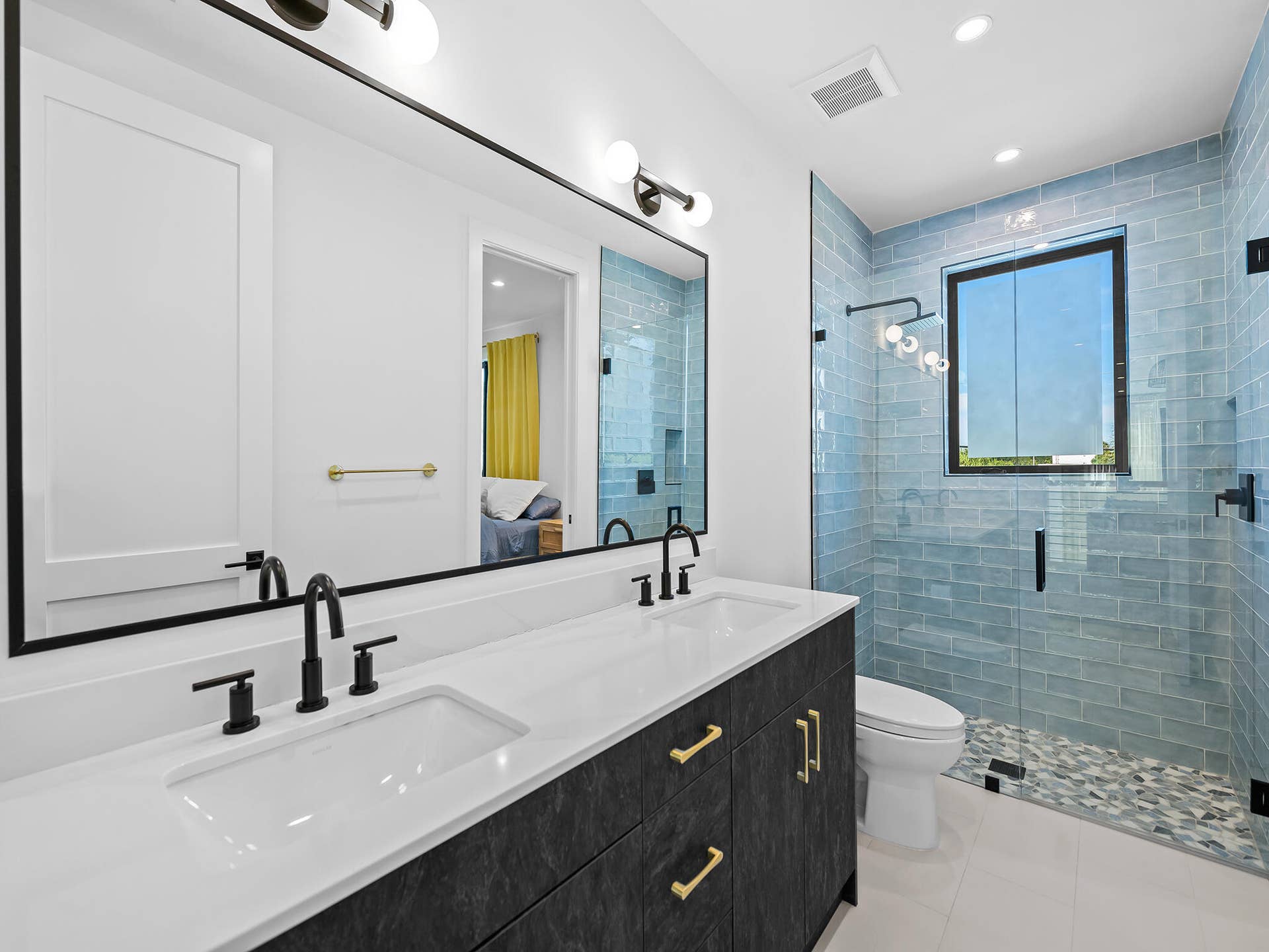 1317 NE 17th Avenue, Fort Lauderdale, FL 33304 DSC_5859