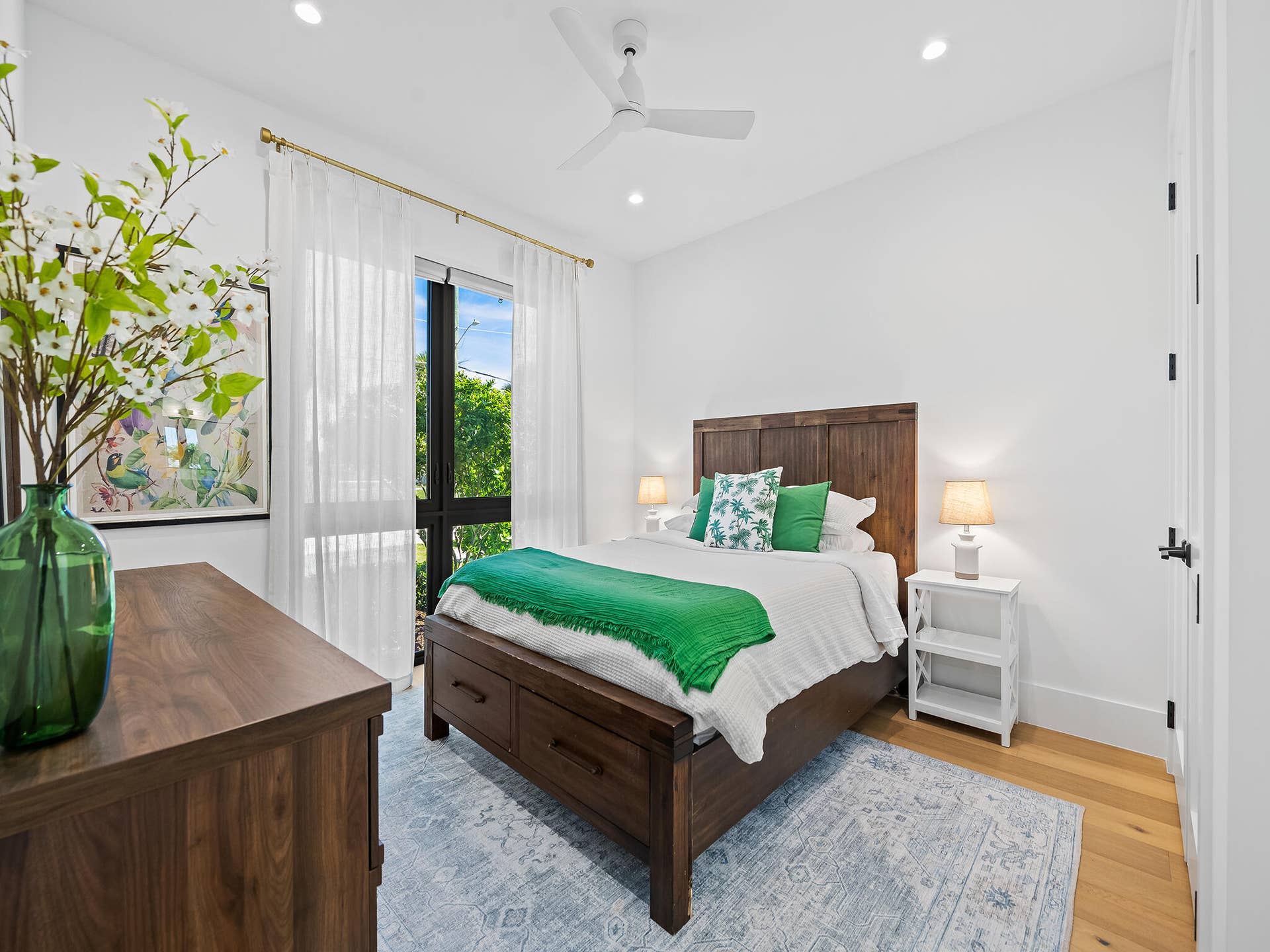 1317 NE 17th Avenue, Fort Lauderdale, FL 33304 DSC_5649