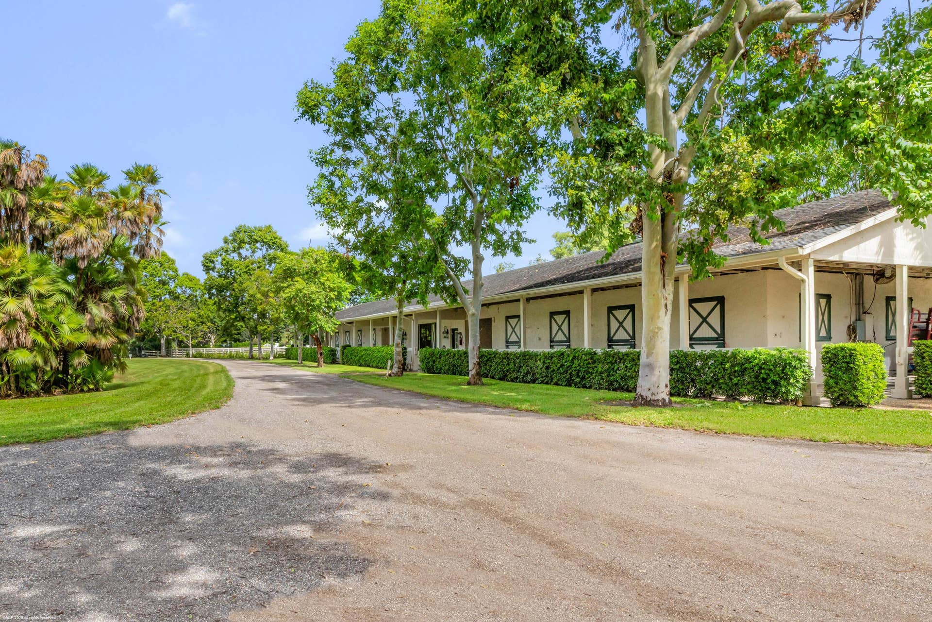5110 S Shore Boulevard, Wellington, FL 33449 Barn