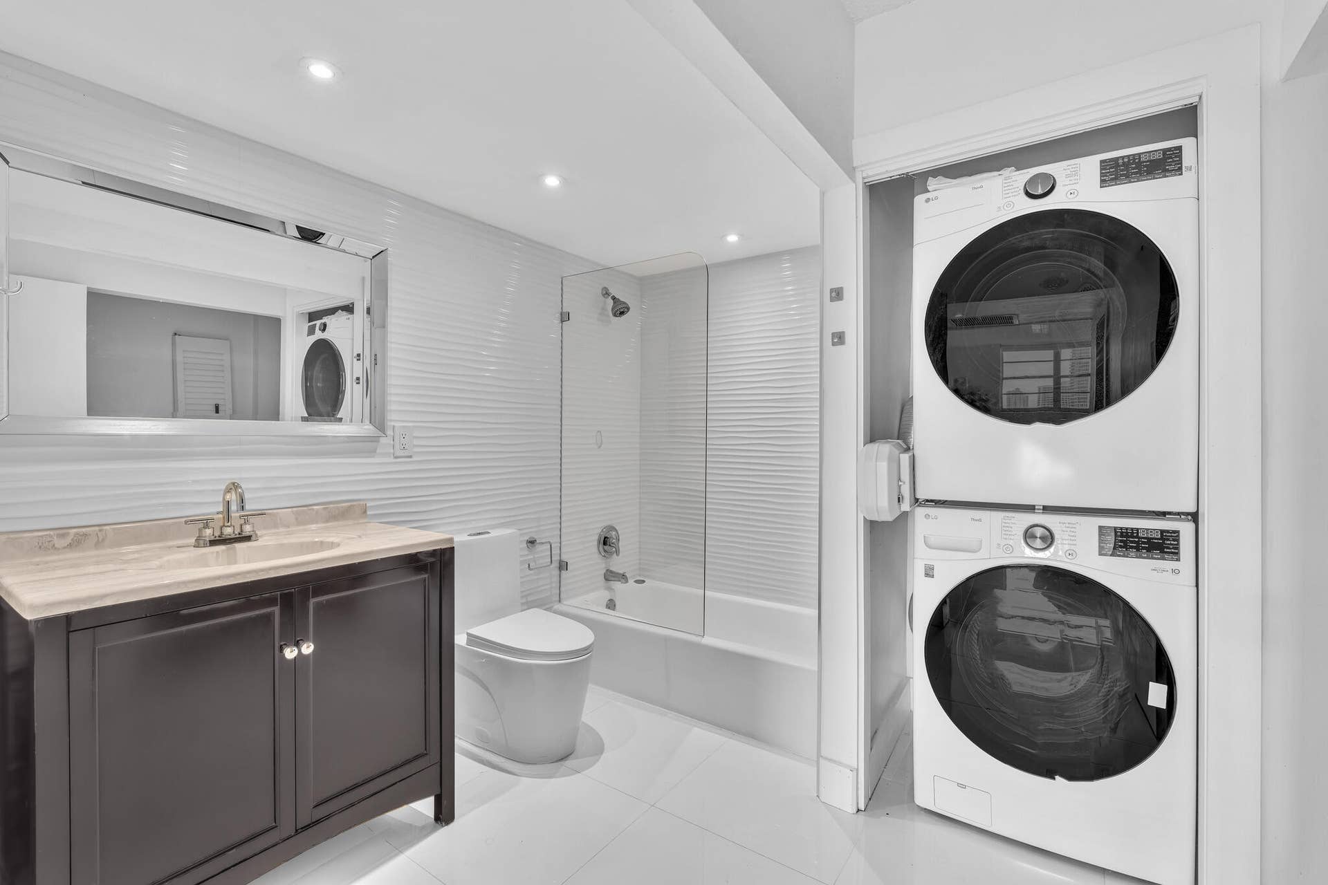 19390 COLLINS Avenue, #1007, Sunny Isles Beach, Sunny Isles Beach, FL 33160 FPP00581