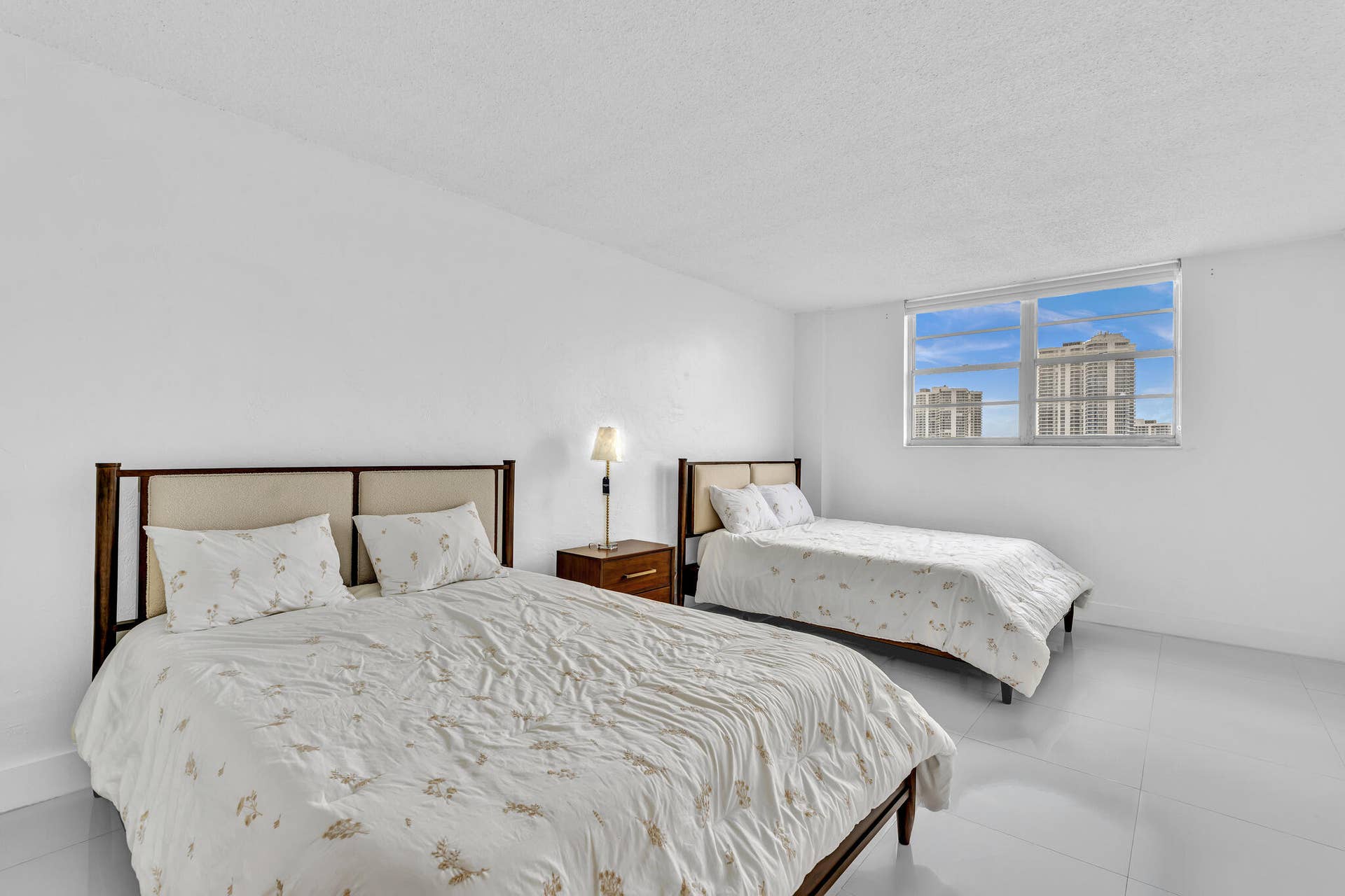 19390 COLLINS Avenue, #1007, Sunny Isles Beach, Sunny Isles Beach, FL 33160 FPP00566