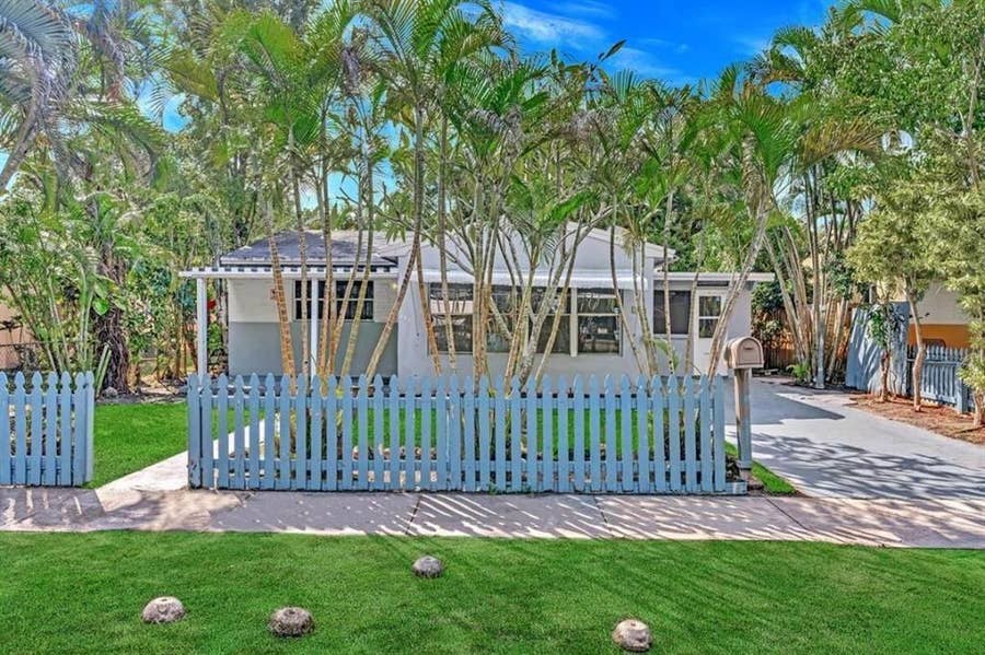 Property photo for 253 SW 7TH Street, #A, Dania Beach, FL