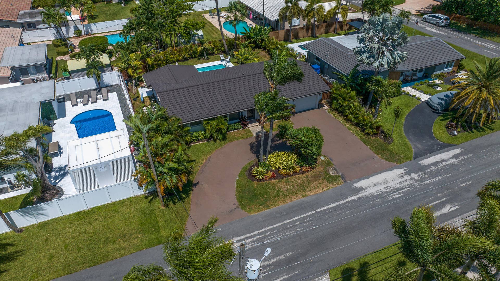 1011 SE 2ND Avenue, Pompano Beach, FL 33060 1011 SE 2nd Ave Pompano Beach__aerial_00