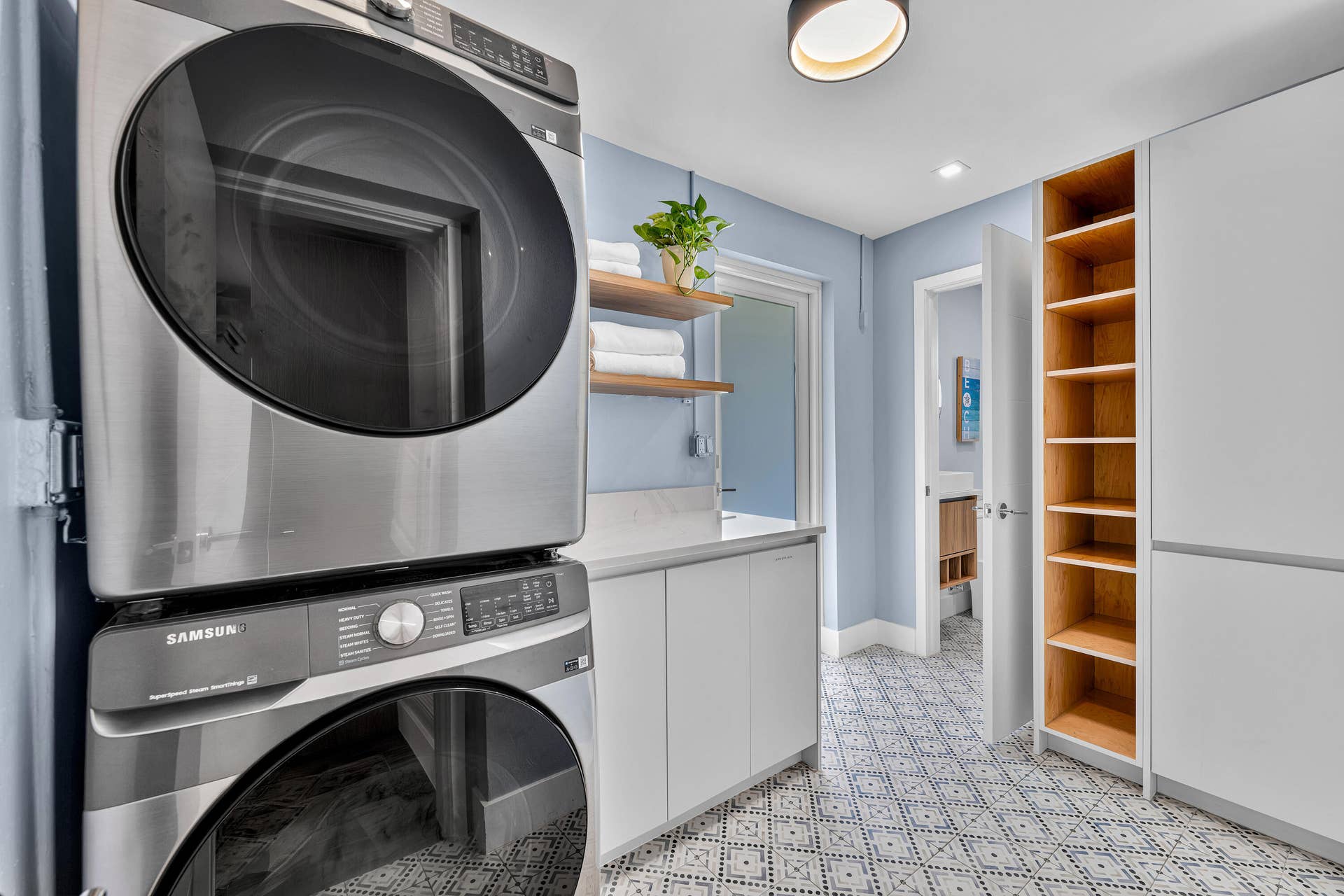 1011 SE 2ND Avenue, Pompano Beach, FL 33060 1011 SE 2nd Ave Pompano Beach 00037