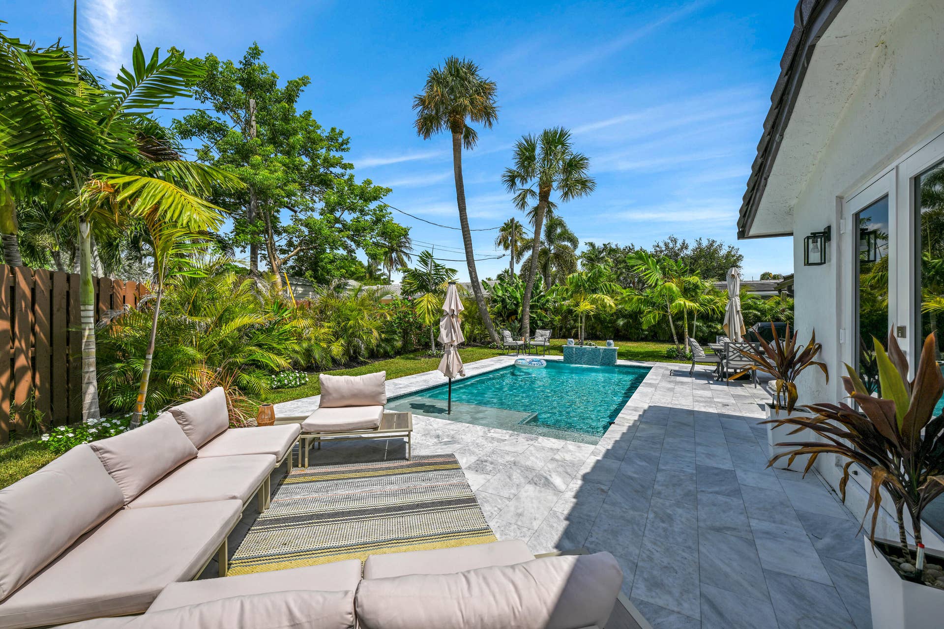 1011 SE 2ND Avenue, Pompano Beach, FL 33060 1011 SE 2nd Ave Pompano Beach 00019_1