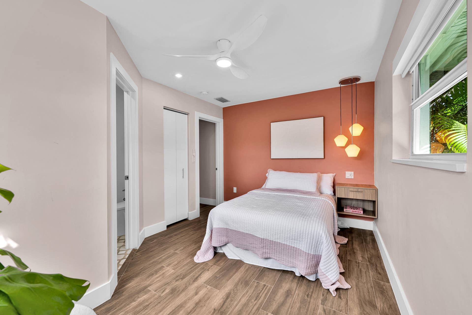 1011 SE 2ND Avenue, Pompano Beach, FL 33060 1011 SE 2nd Ave Pompano Beach 00031