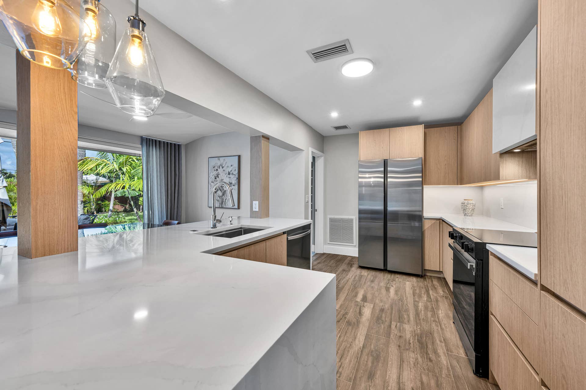 1011 SE 2ND Avenue, Pompano Beach, FL 33060 09_1011 SE 2nd Ave Pompano Beach 00006