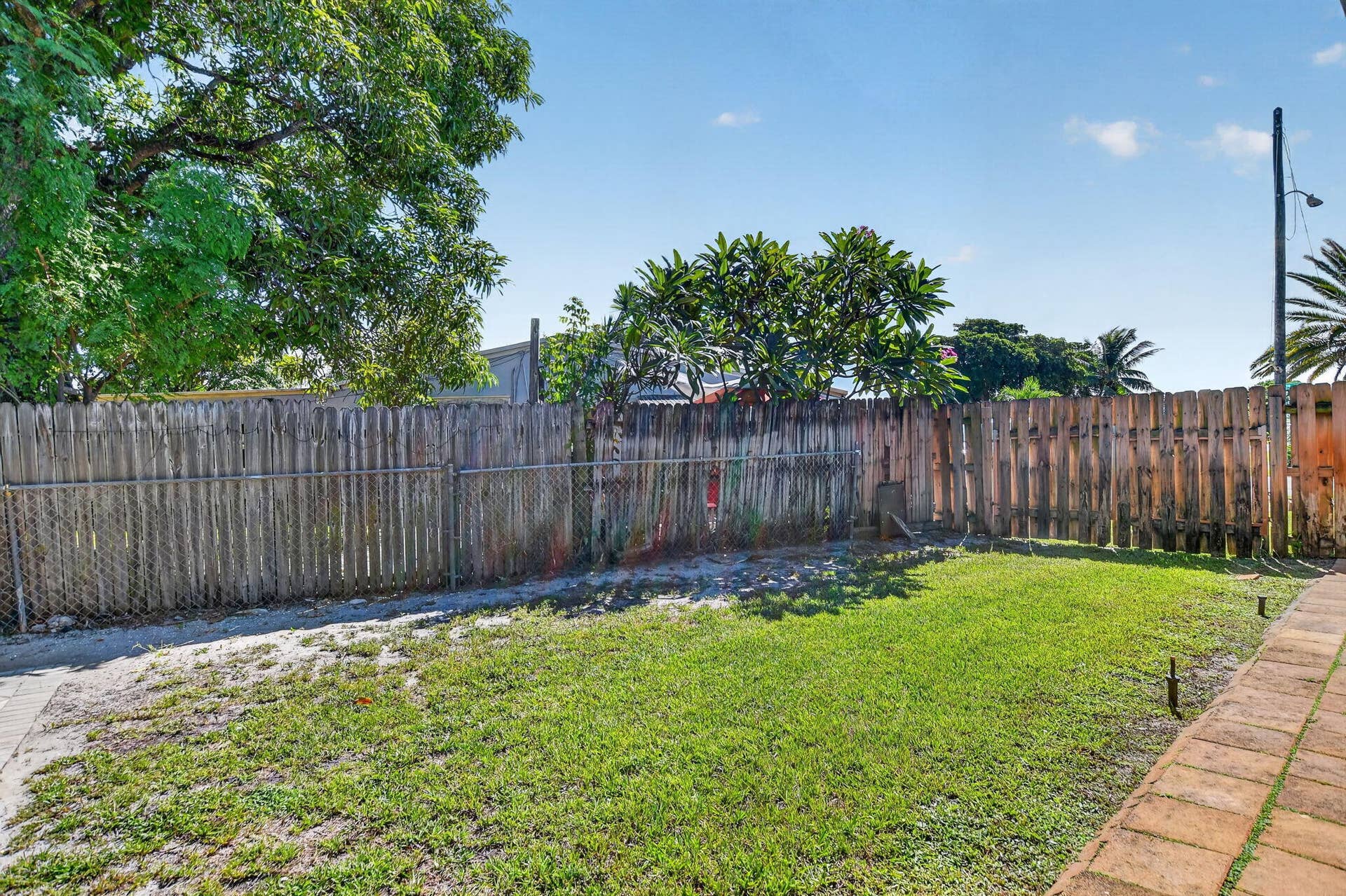 103 SW 14th Street, Deerfield Beach, FL 33441 31-web-or-mls-DSC_4968