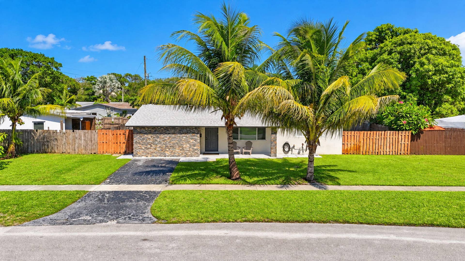 103 SW 14th Street, Deerfield Beach, FL 33441 40-web-or-mls-DJI_20261015003041_0850_D_